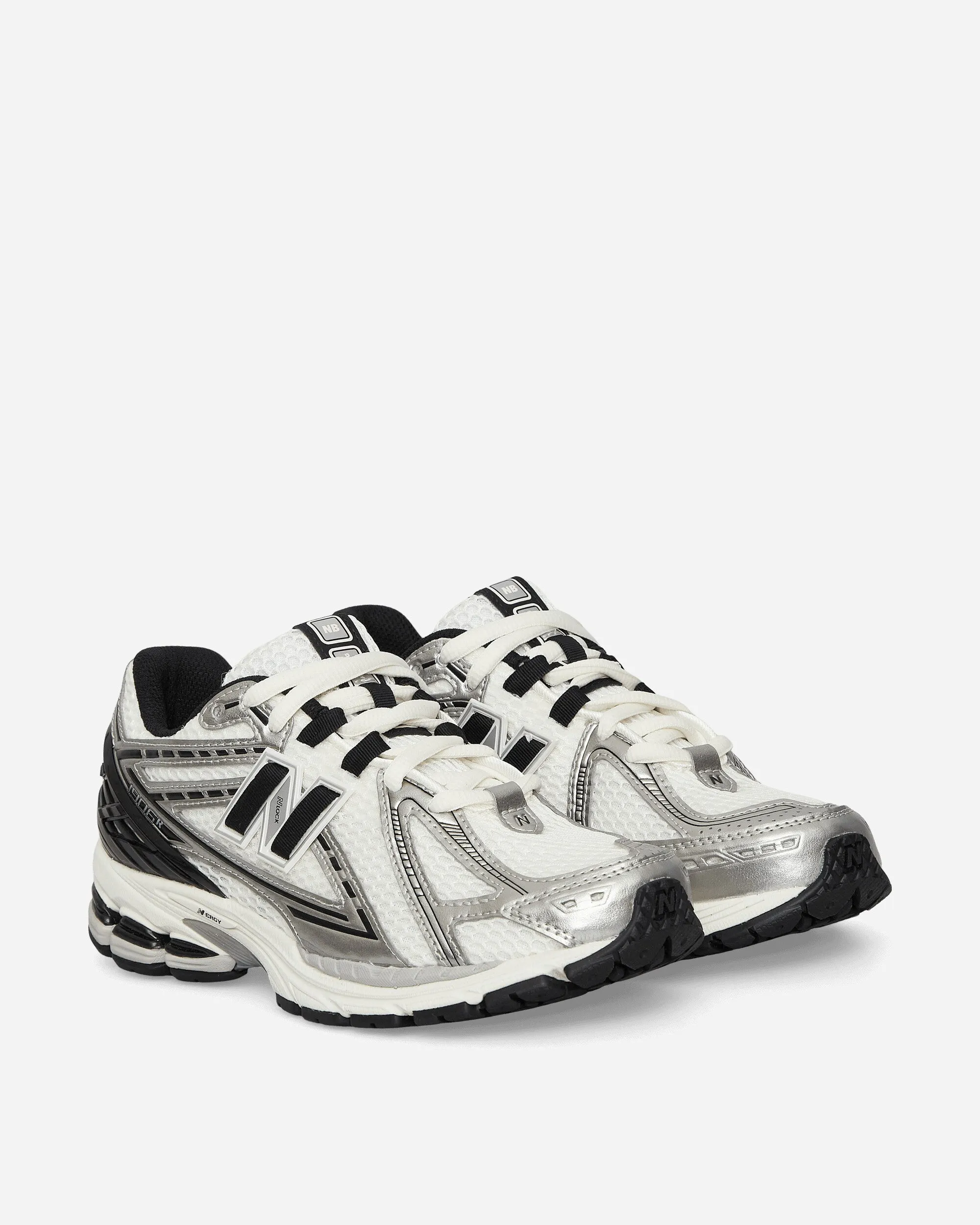 1906R Sneakers Silber Metallic / Schwarz / Meersalz