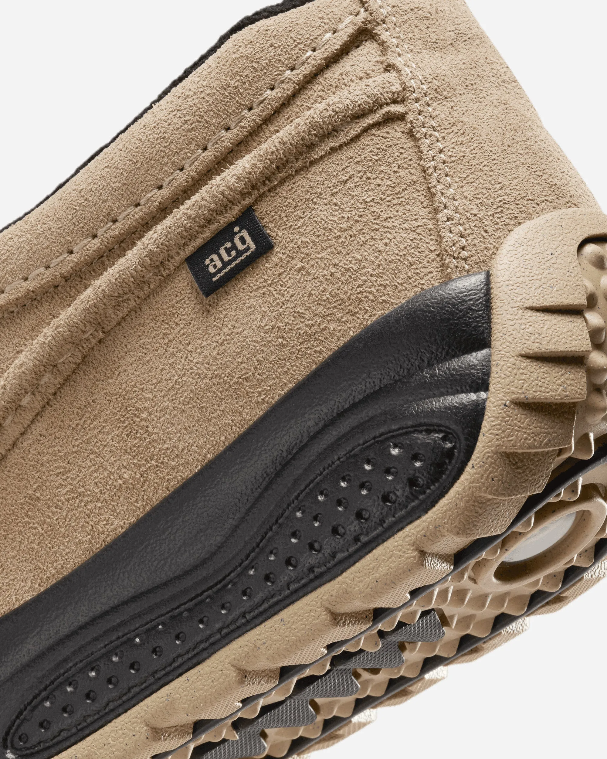 ACG Izy Sneakers Khaki / Schwarz