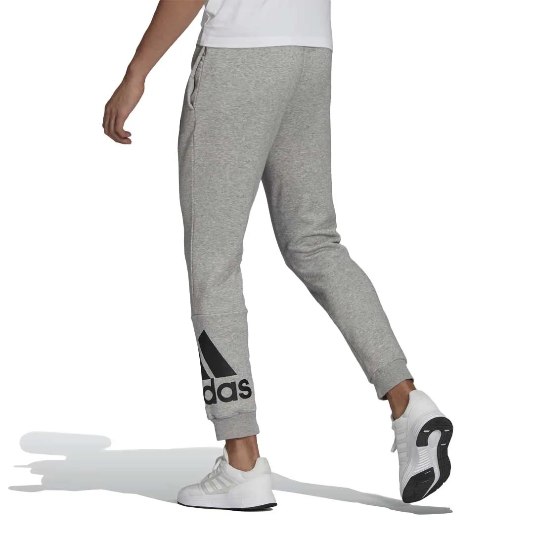 adidas - Herrenbundhose mit verjüngtem Saum aus Fleece (GK8969)