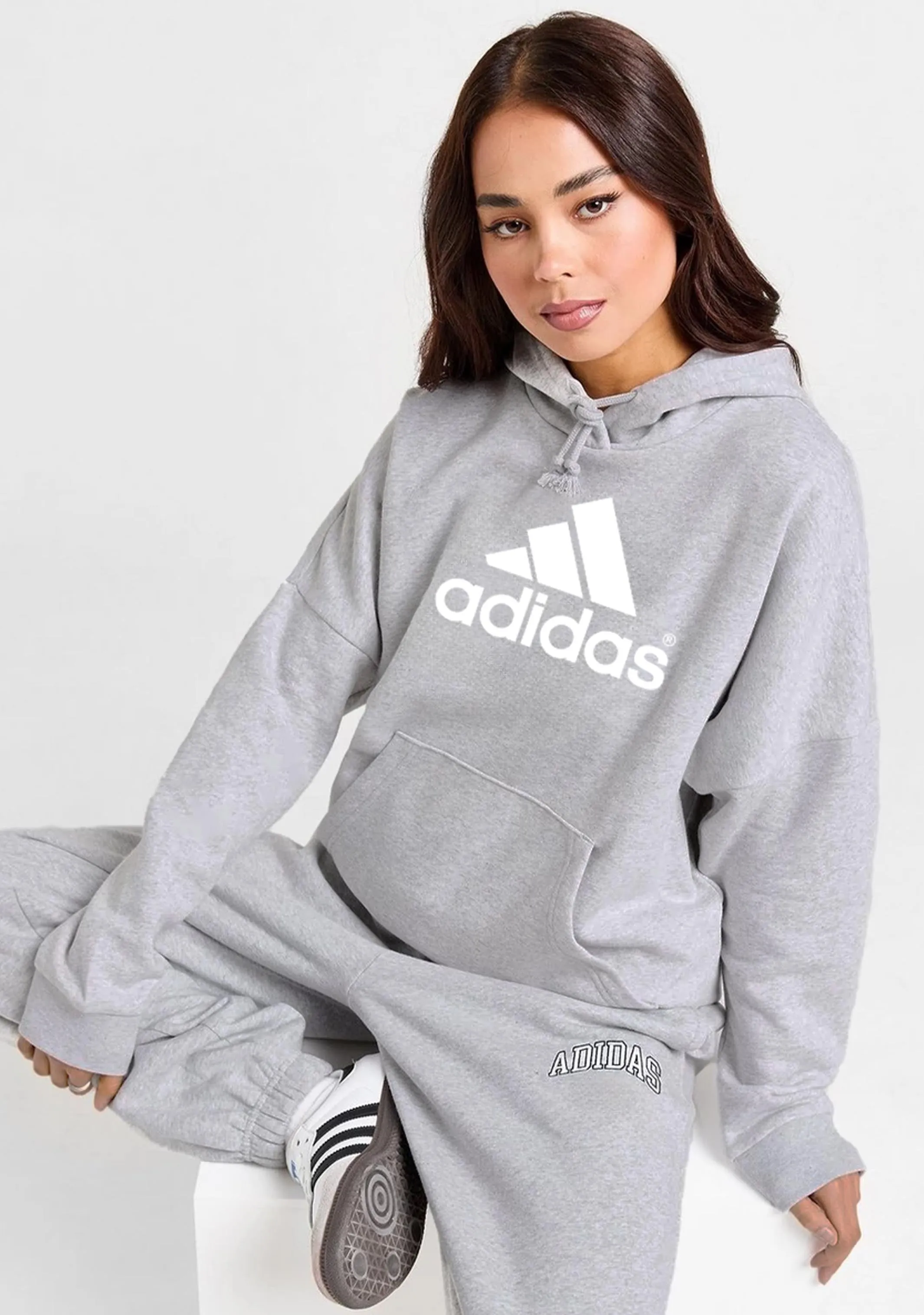 Adidas Damen Essential Boyfriend Logo Hoodie