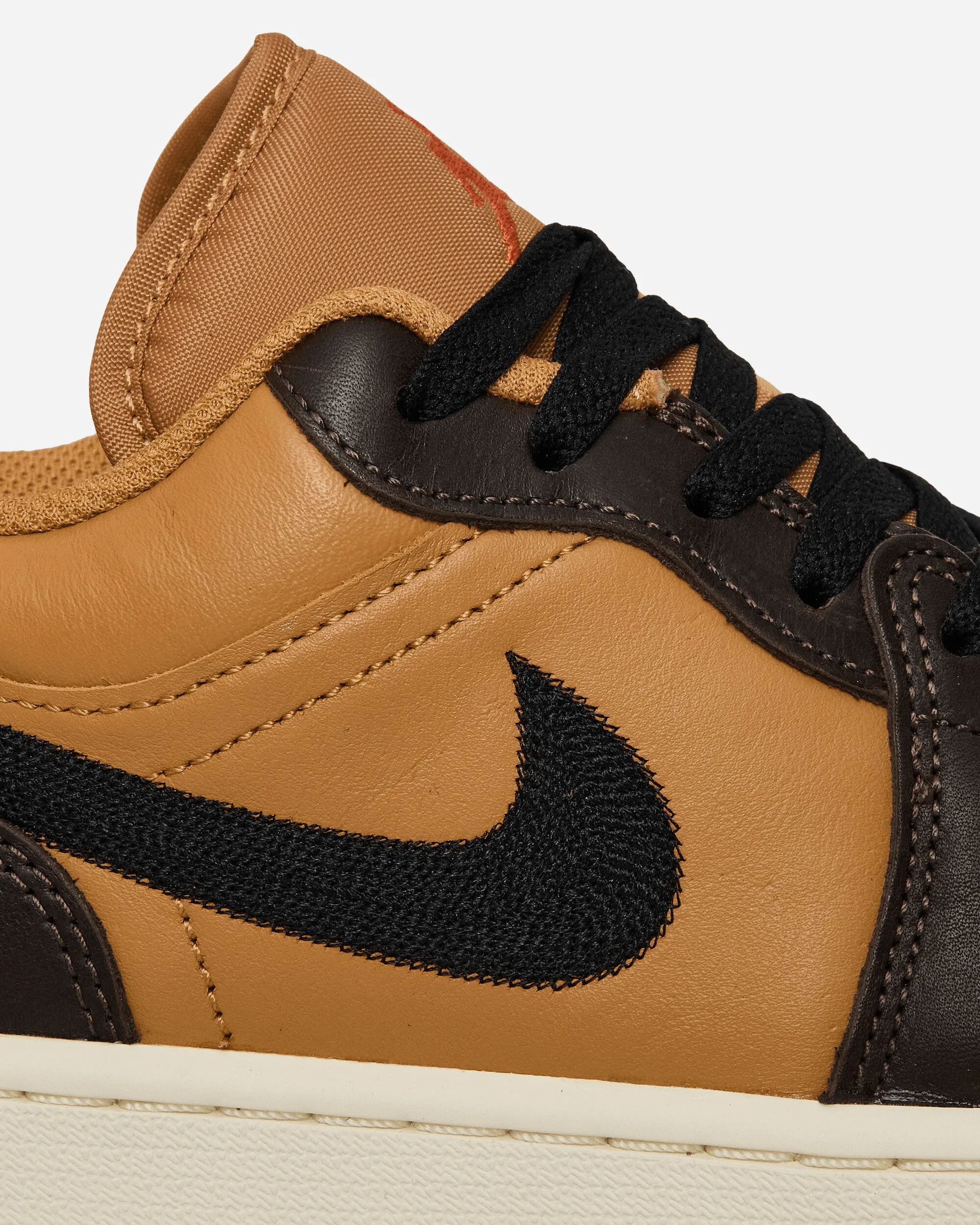 Air Jordan 1 Low Sneakers Flax / Barockbraun