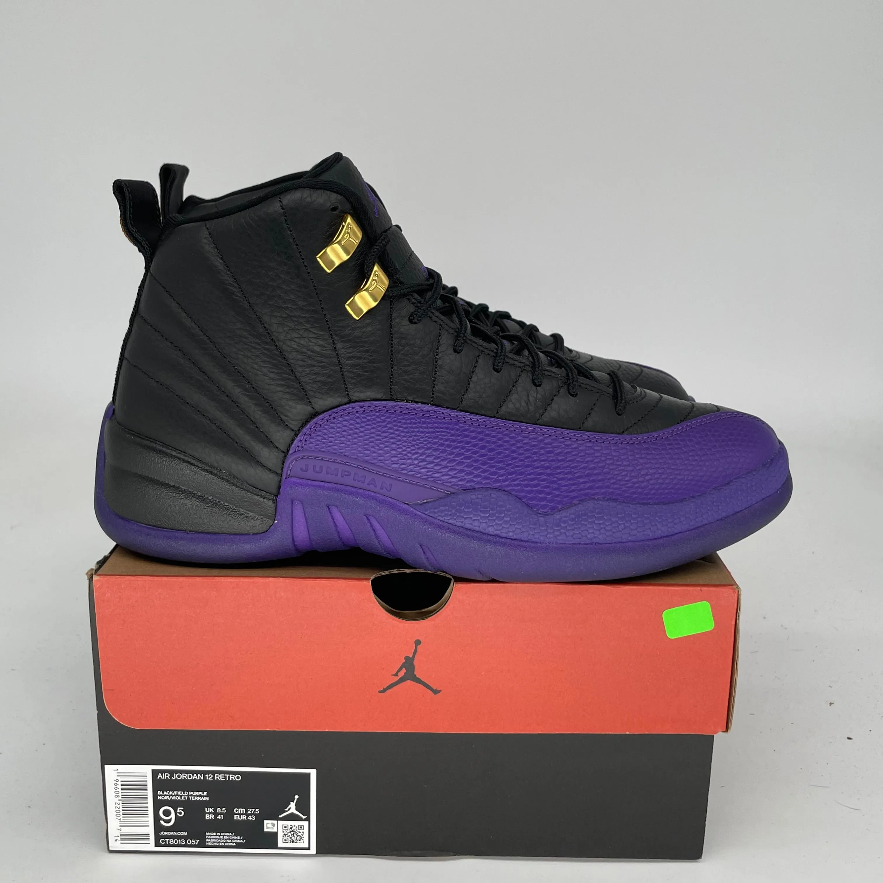 AIR JORDAN 12 FELD LILA GRÖßE 9.5 CT8013-057
