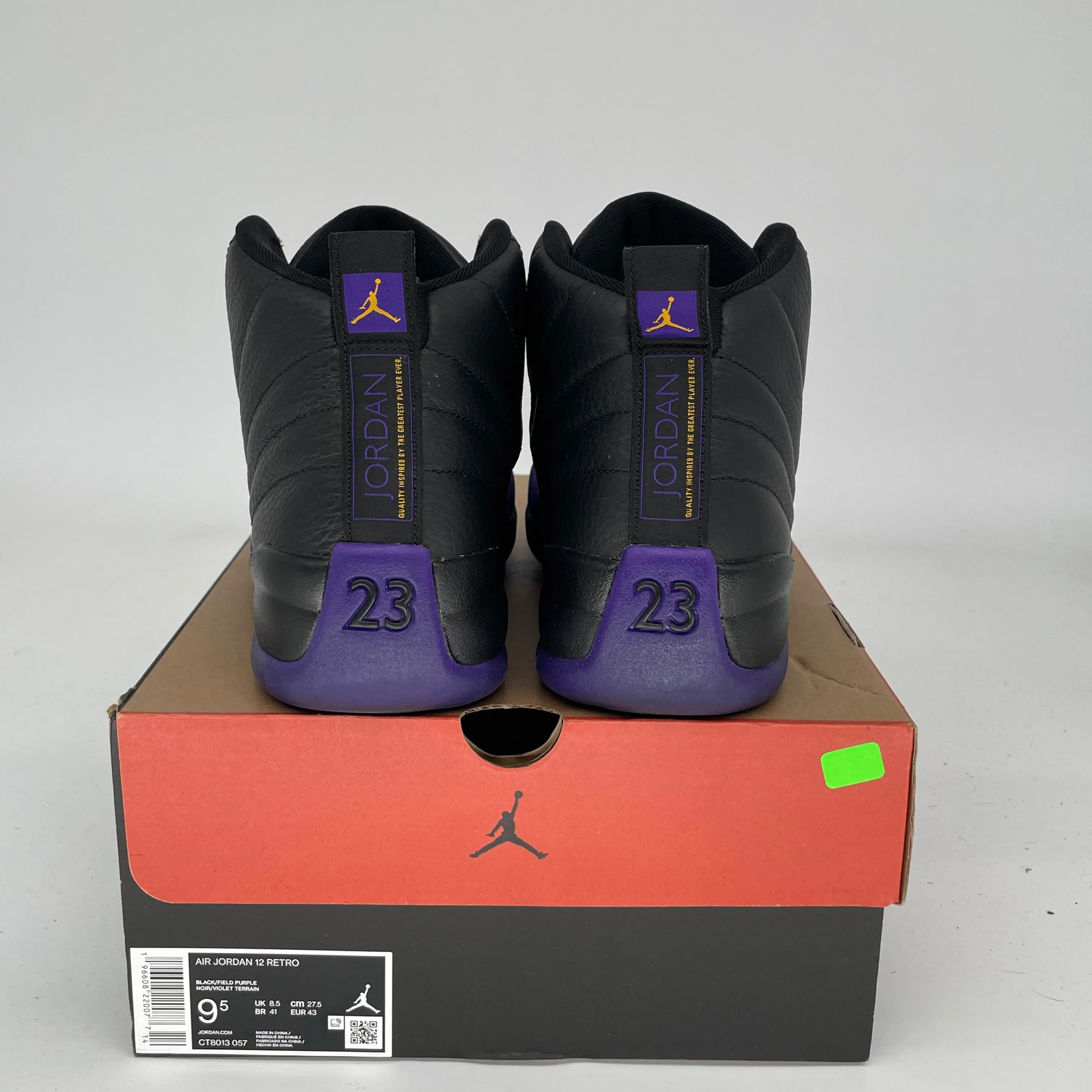 AIR JORDAN 12 FELD LILA GRÖßE 9.5 CT8013-057
