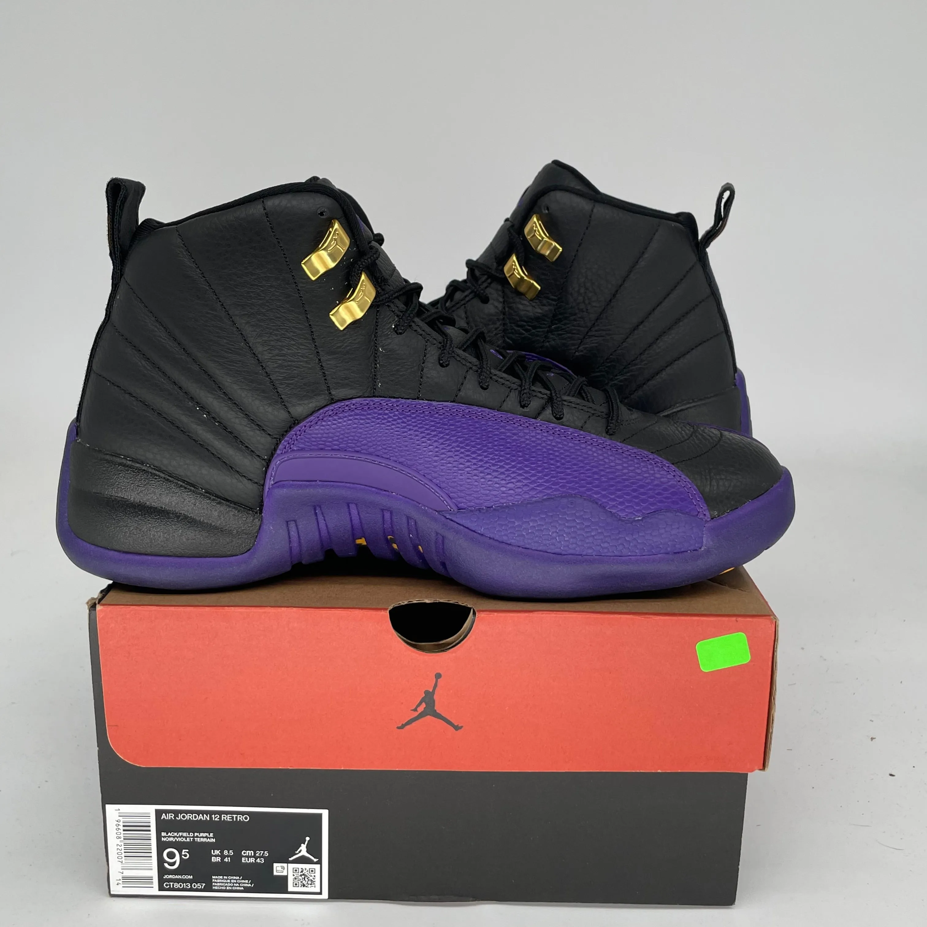 AIR JORDAN 12 FELD LILA GRÖßE 9.5 CT8013-057