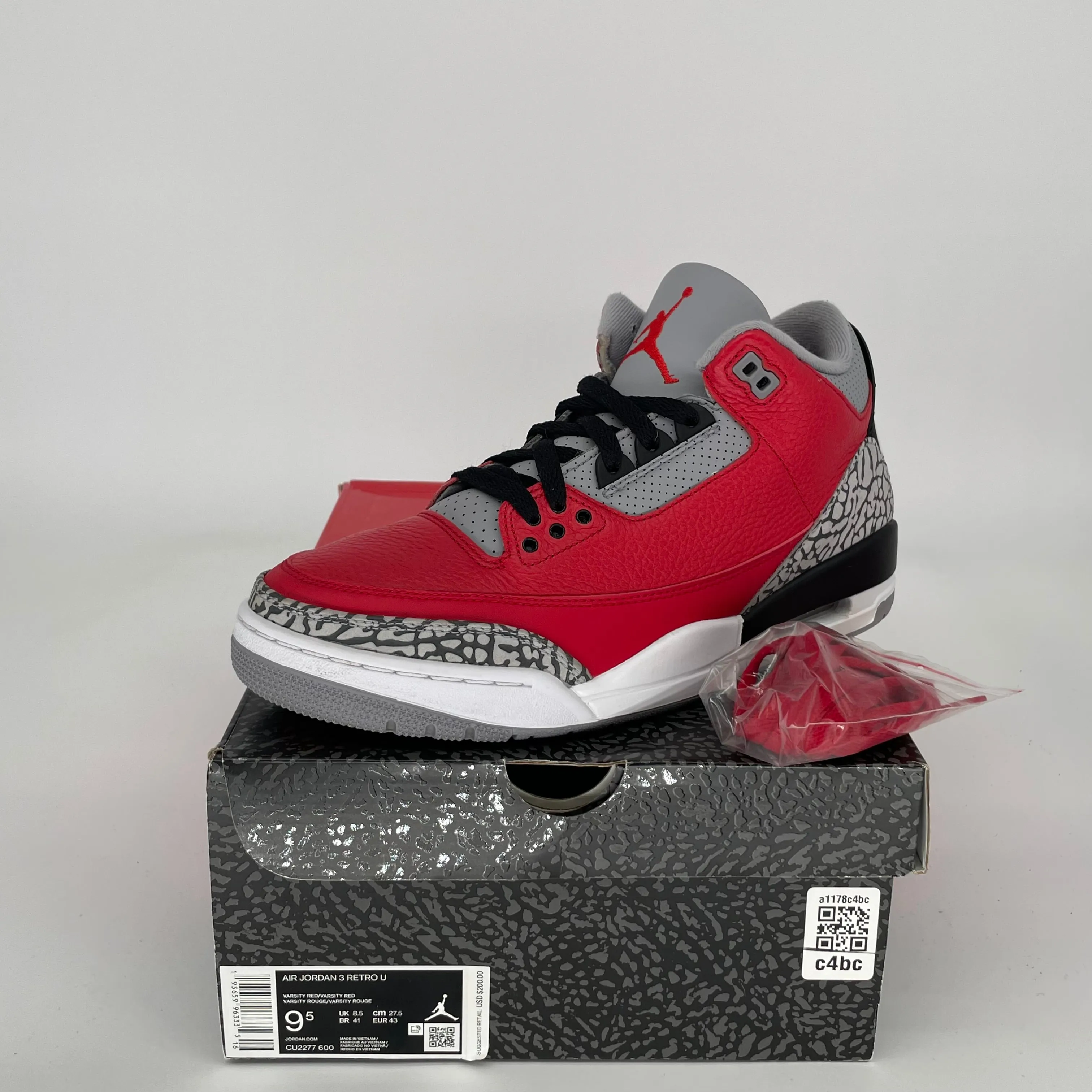 AIR JORDAN 3 UNITE CHI GRÖßE 9.5 CU2277-600