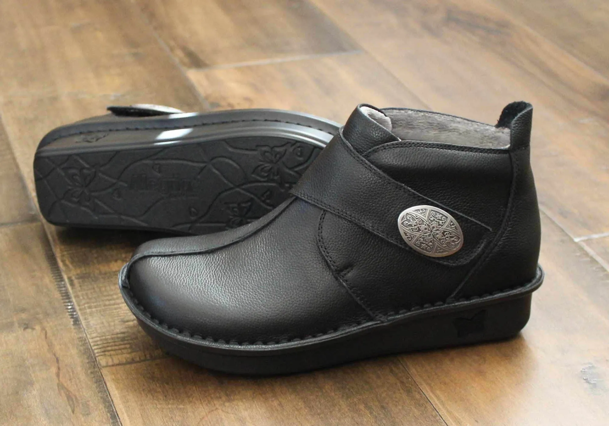 Alegria Caiti Damen Leder Knöchelstiefel Mit Verstellbarem Riemen Alegria Schuhe