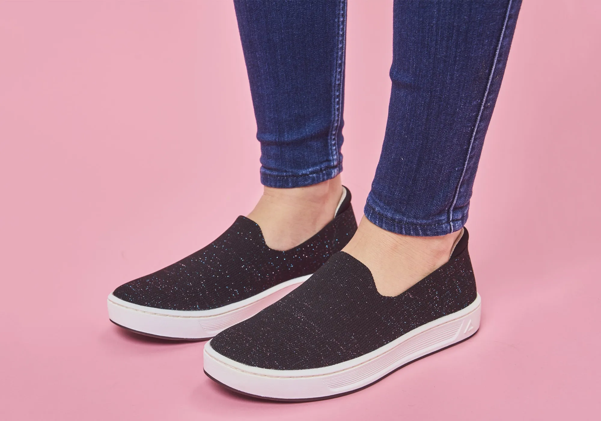 Align Cosmic Damen Slip-On Schuhe mit bequemer und unterstützender Fußgewölbestütze - Align Schuhe