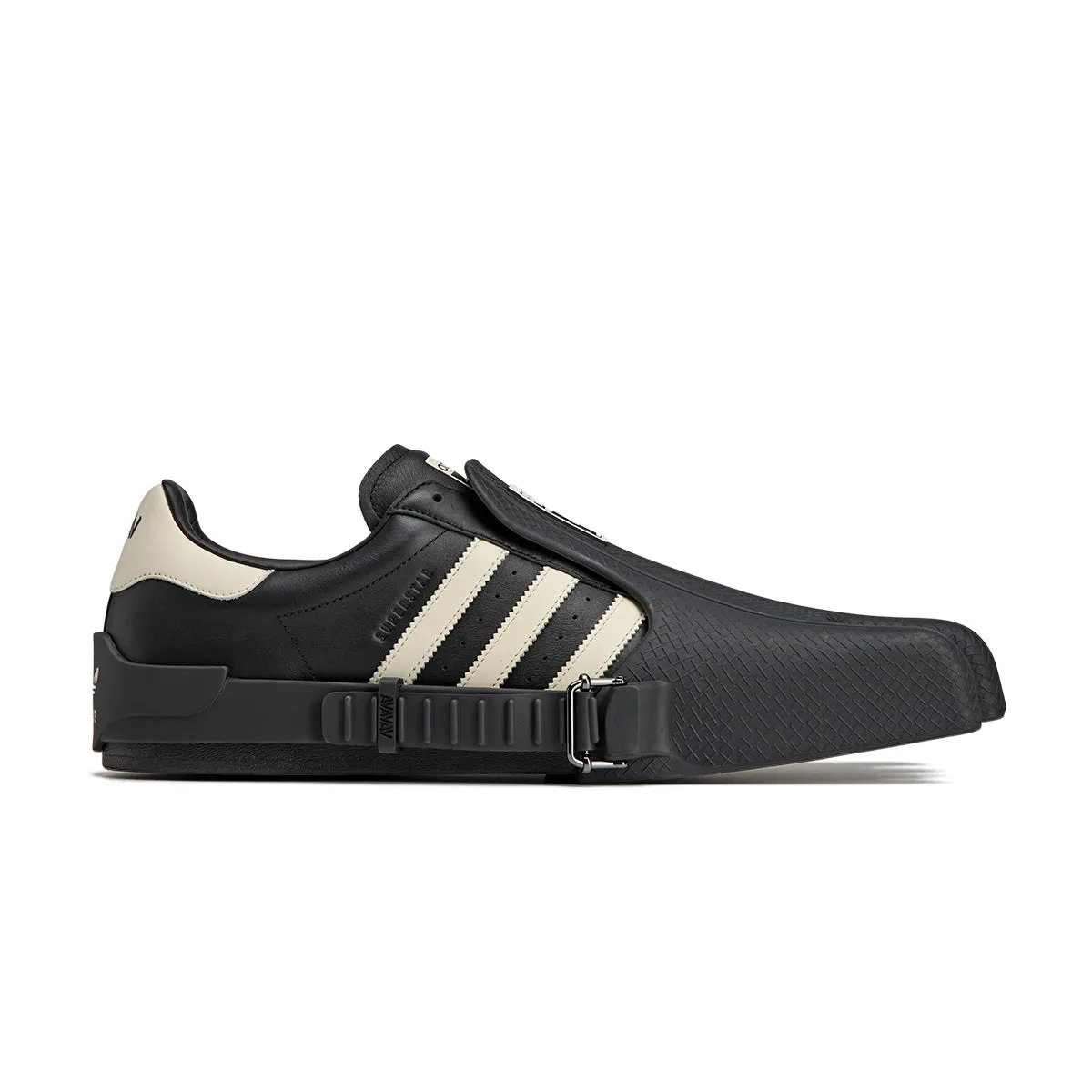   Avavav Superfinger Superstar ‚Core Black Cream‘