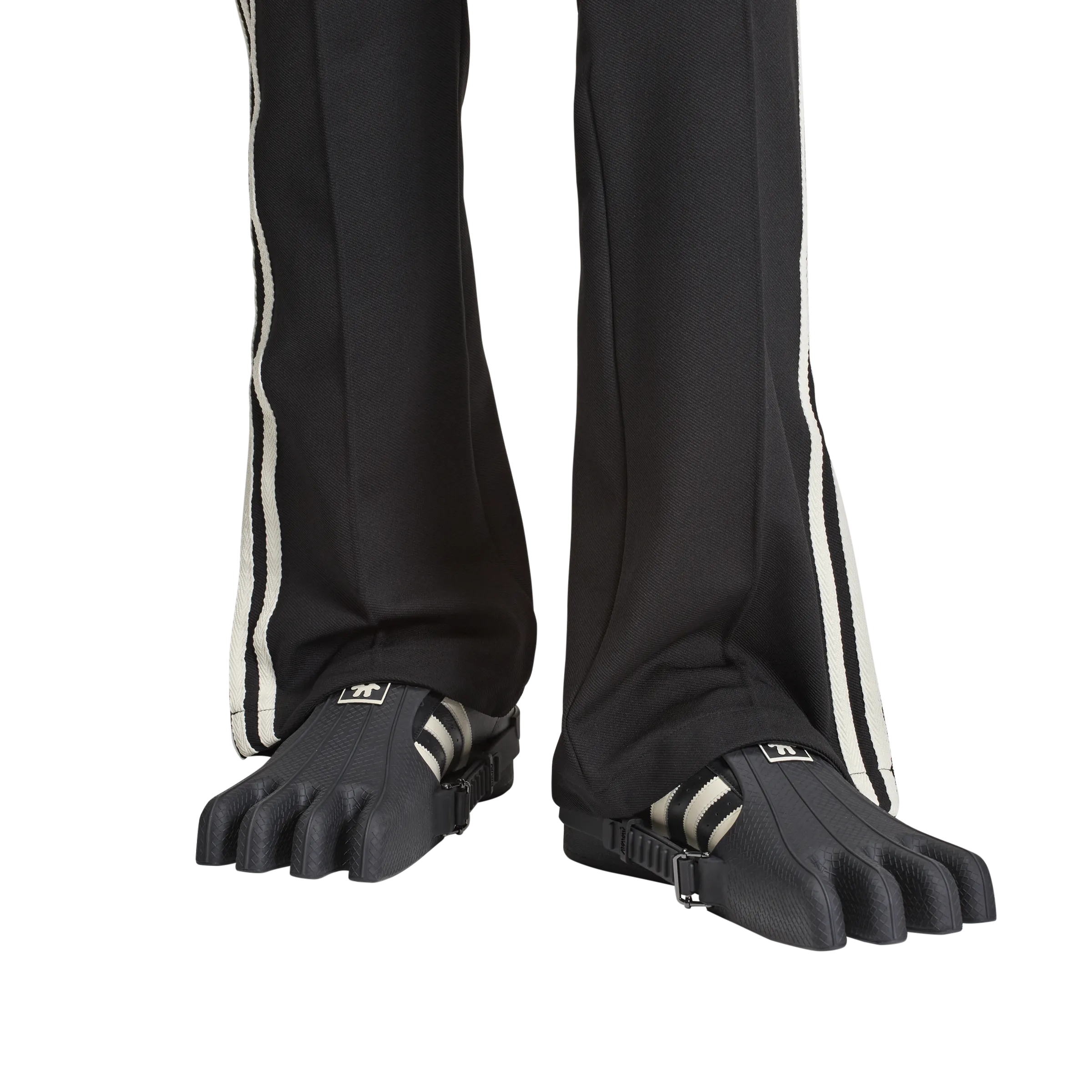   Avavav Superfinger Superstar ‚Core Black Cream‘