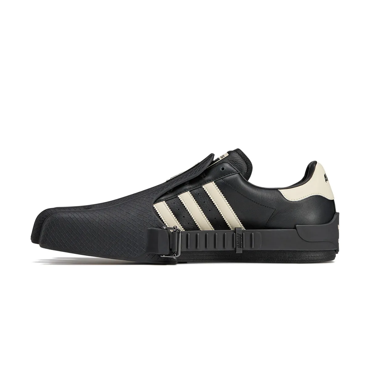   Avavav Superfinger Superstar ‚Core Black Cream‘