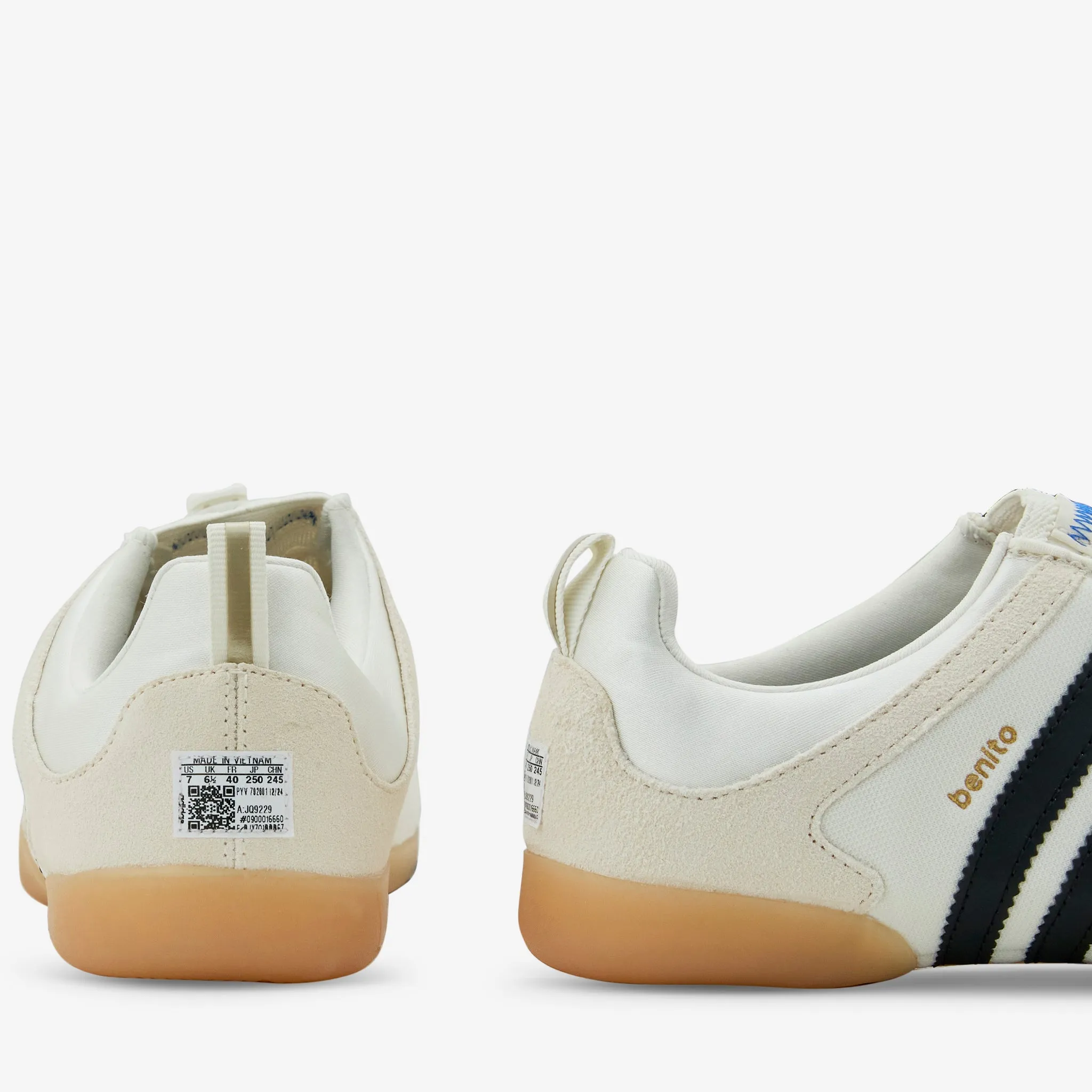 Bad Bunny x Ballerina Off White | Kernschwarz | Gum adidas Kleidung