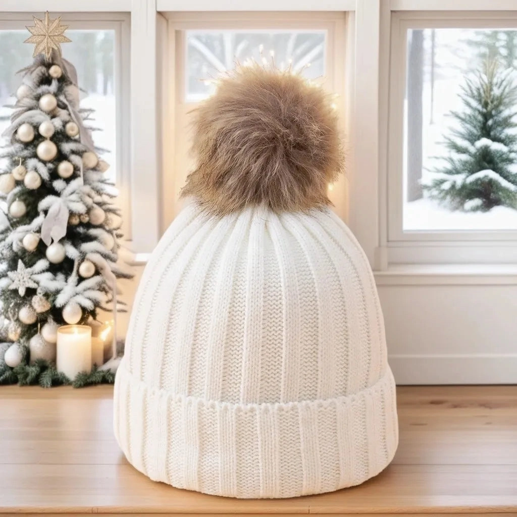 Bonnet Femme en Maille Classique avec Pompon - Glacie