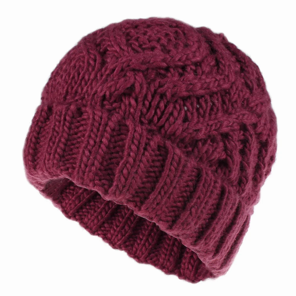 Bonnet Femme en tricot torsad - GoldenCharm