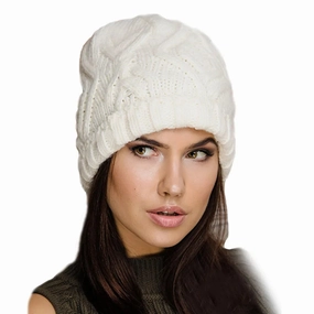 Bonnet Femme en tricot torsad - GoldenCharm winter-knitted-hat