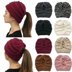 Bonnet Femme Hiver avec Ouverture pour Queue de Cheval - Pony winter-knitted-hat