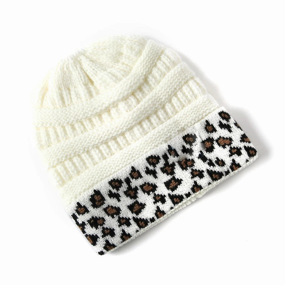 Bonnet Femme Hiver avec Revers Lopard C FelineFold