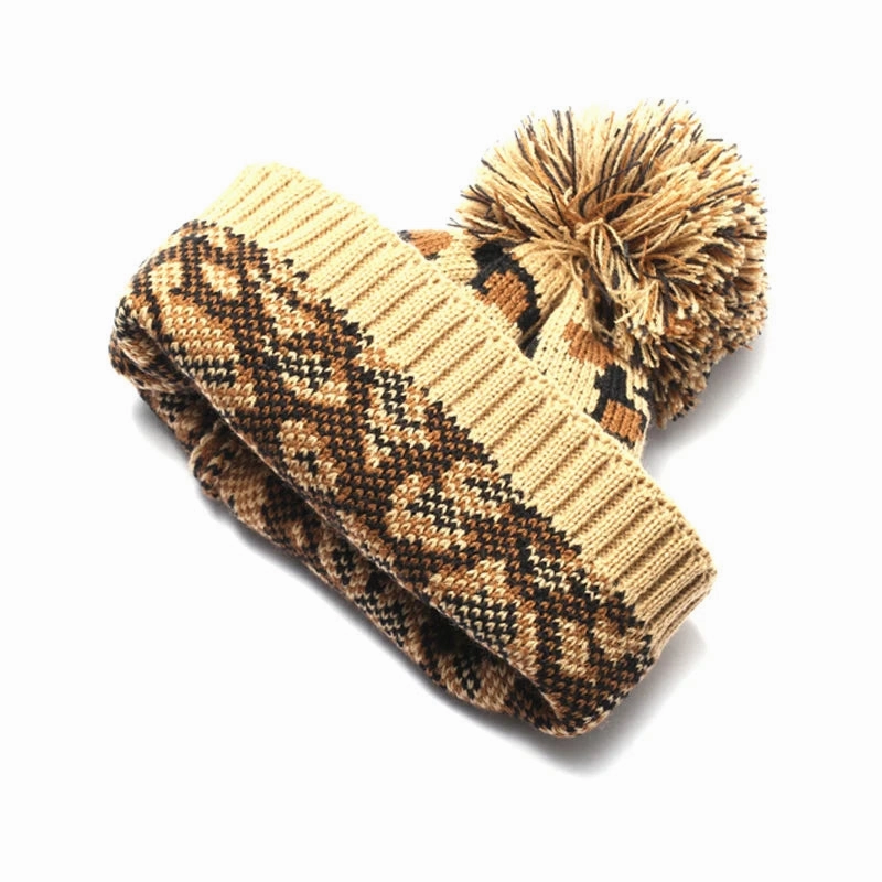 Bonnet Femme Lopard avec Pompon - WildPom