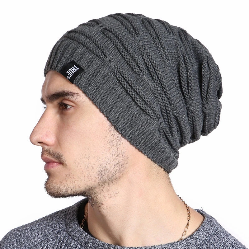 Bonnet Long en Maille Torsade - TrueKnits winter-knitted-hat