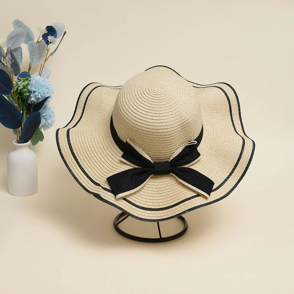 Chapeau de Paille - ChicChroma