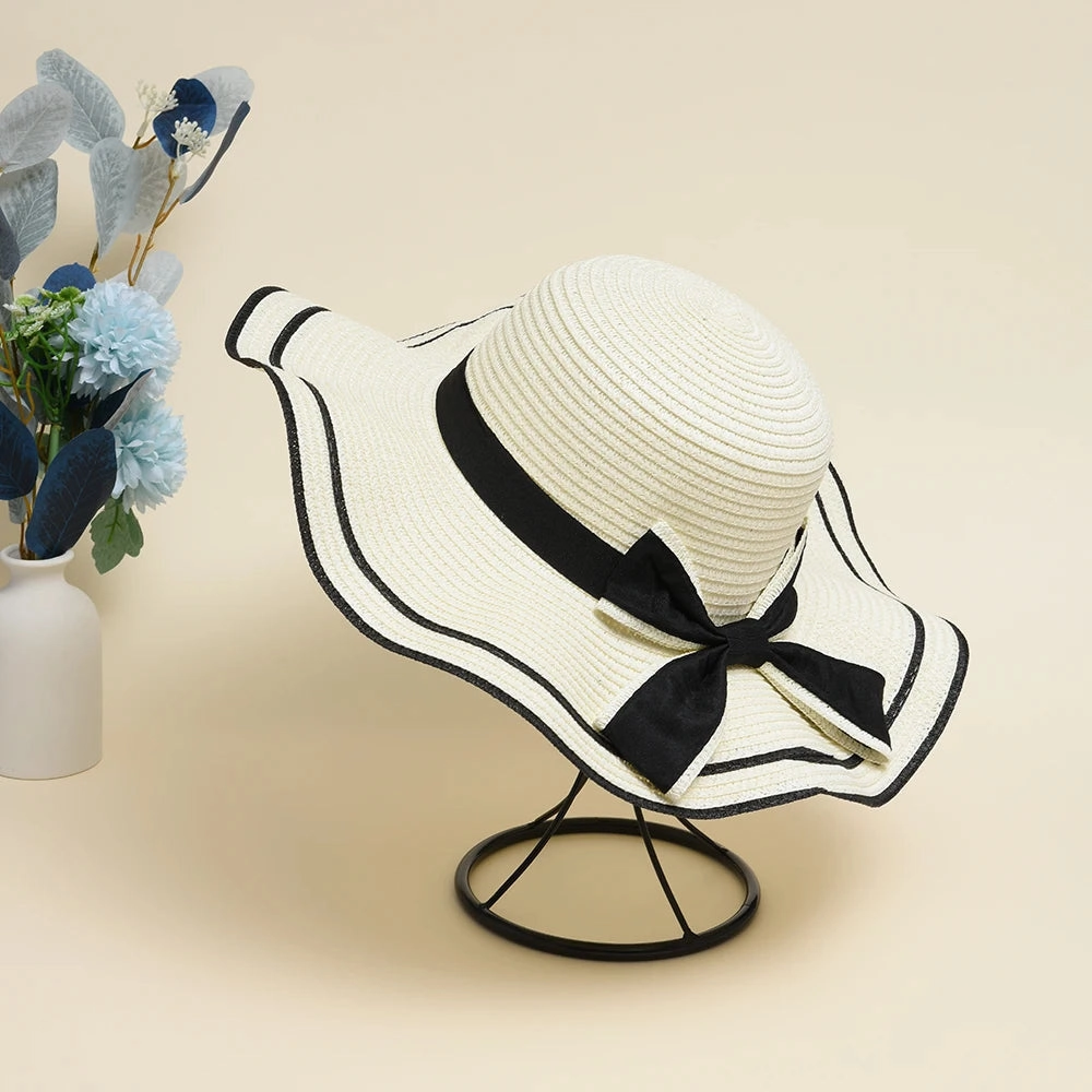 Chapeau de Paille - ChicChroma