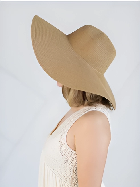 Chapeau de Paille - GoldenGaze