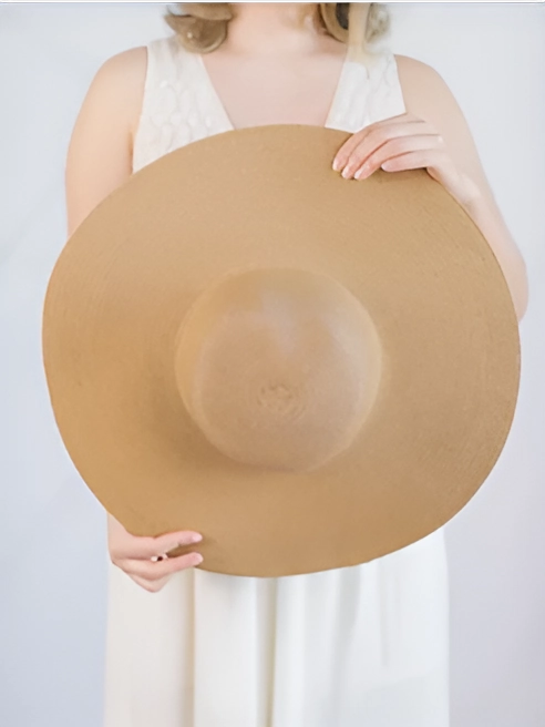Chapeau de Paille - GoldenGaze