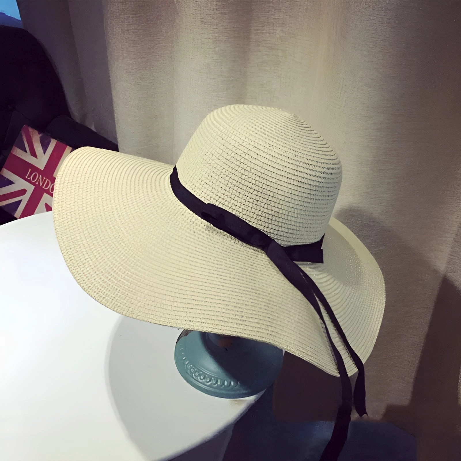 Chapeau de Paille - SunlitMingle