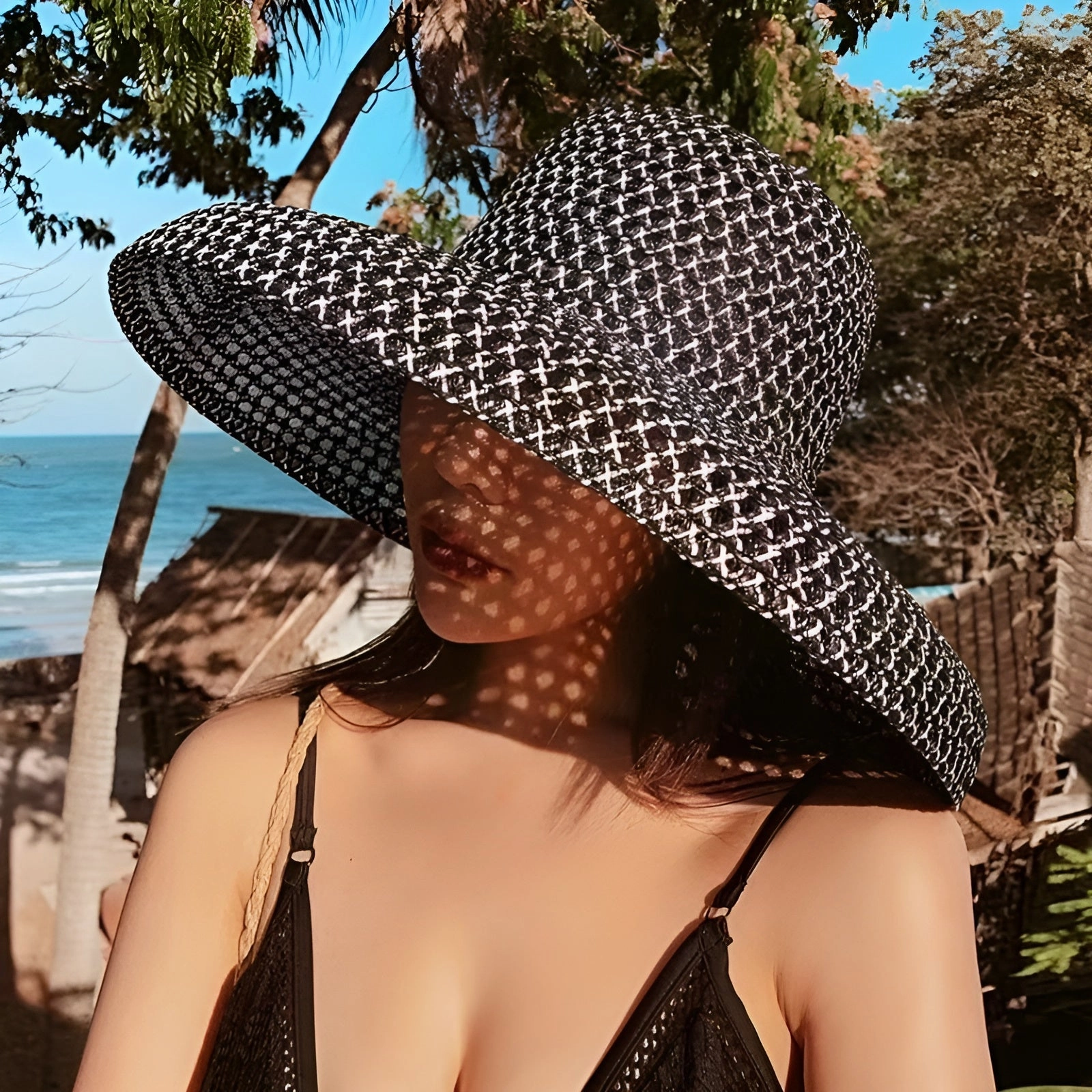 Chapeau de Paille Large C Motif Tress Original spring-straw-hat