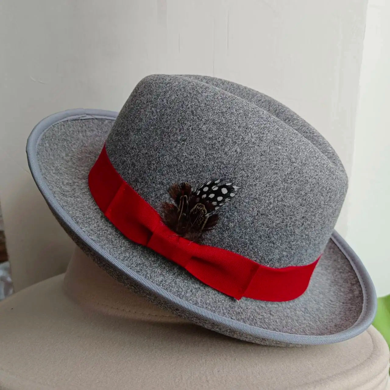 Chapeau Melon Fedora Plume