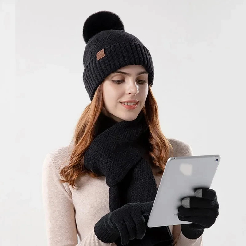 Ensemble Femme Bonnet, charpe et Gants en tricot