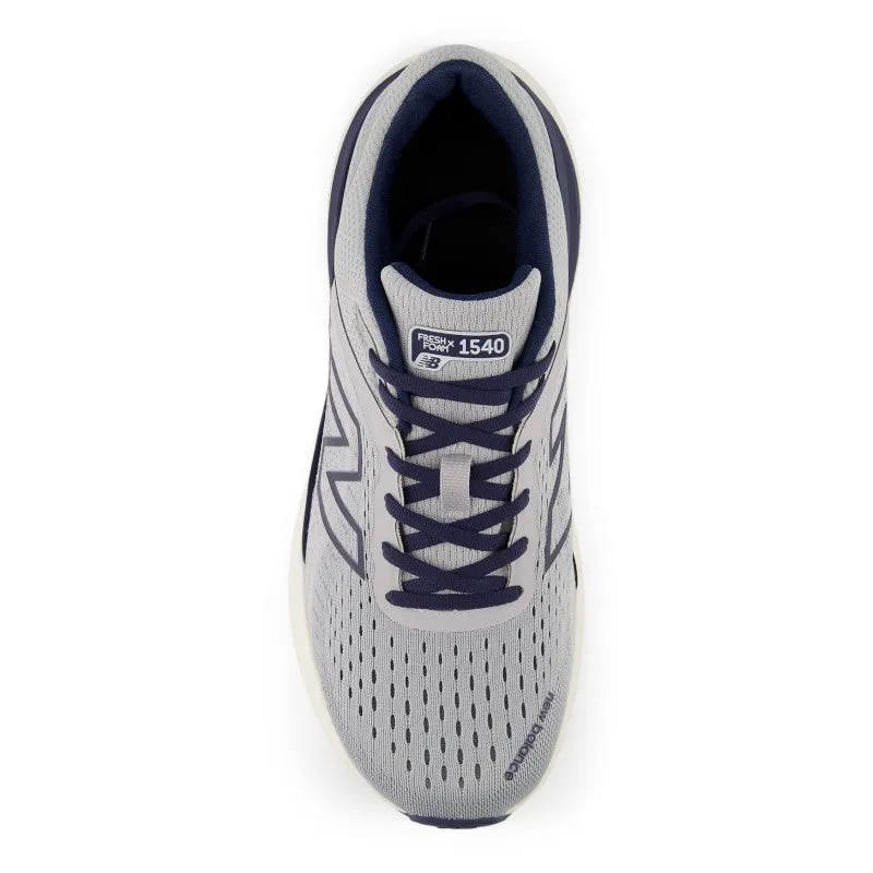 Fresh Foam X 1540v4 - Aluminiumgrau mit NB Marineblau - Herren