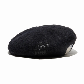 LEATHER WAPPEN FLUFFY BERET - Black fashion-beret