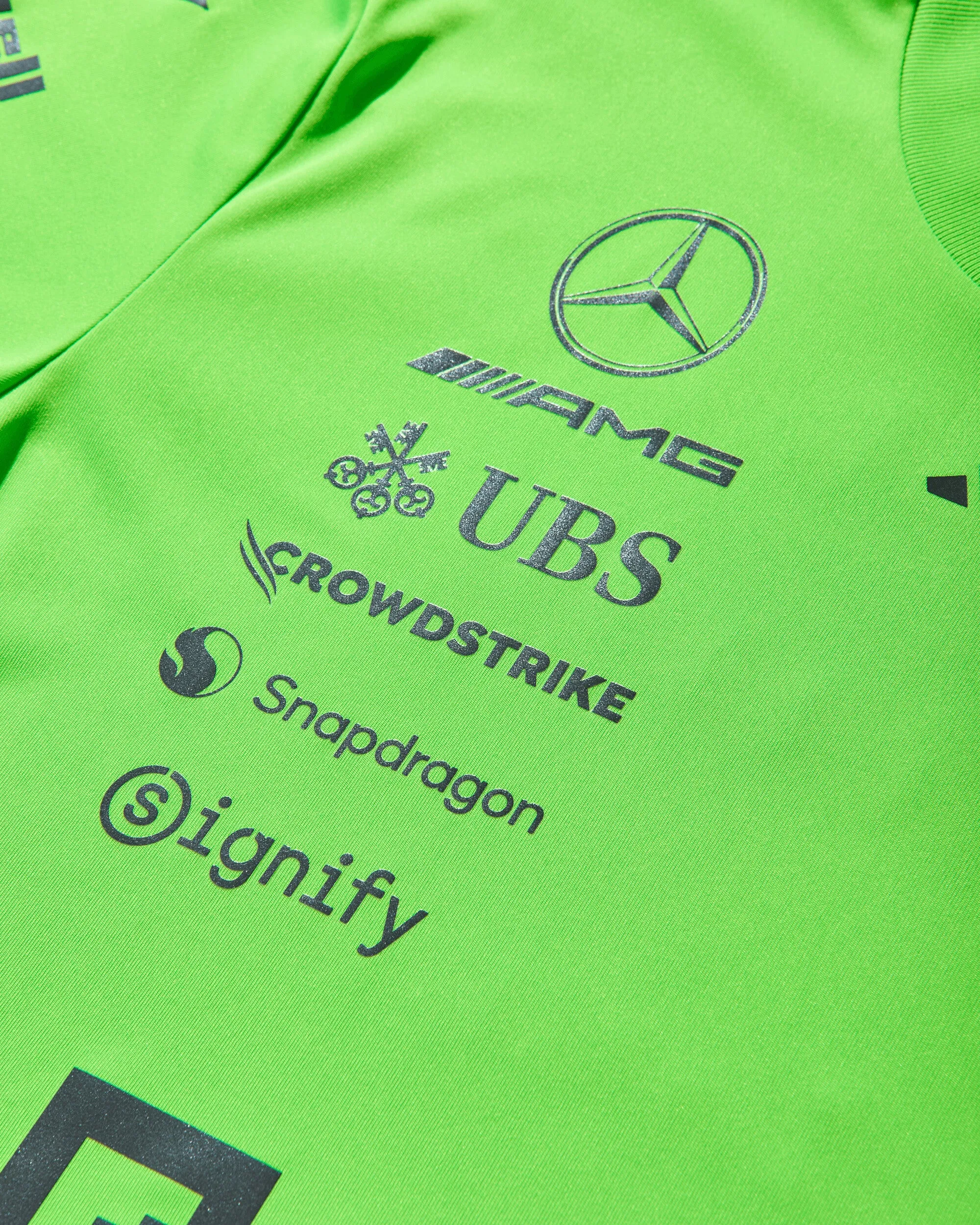 Herren Mercedes-AMG Petronas Formel 1 Team Aufbau T-Shirt Grün