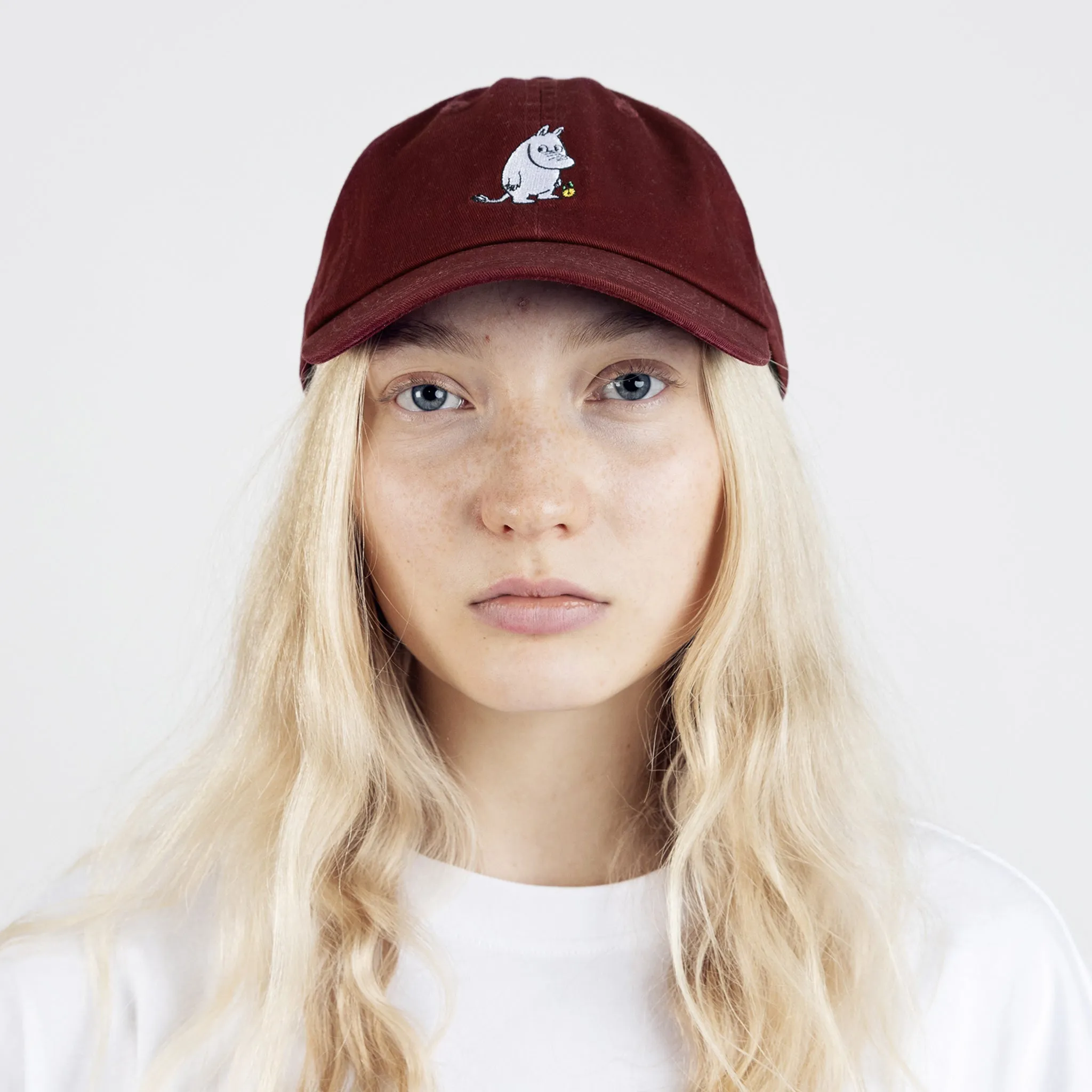 Moomintroll's Flower Adult Cap