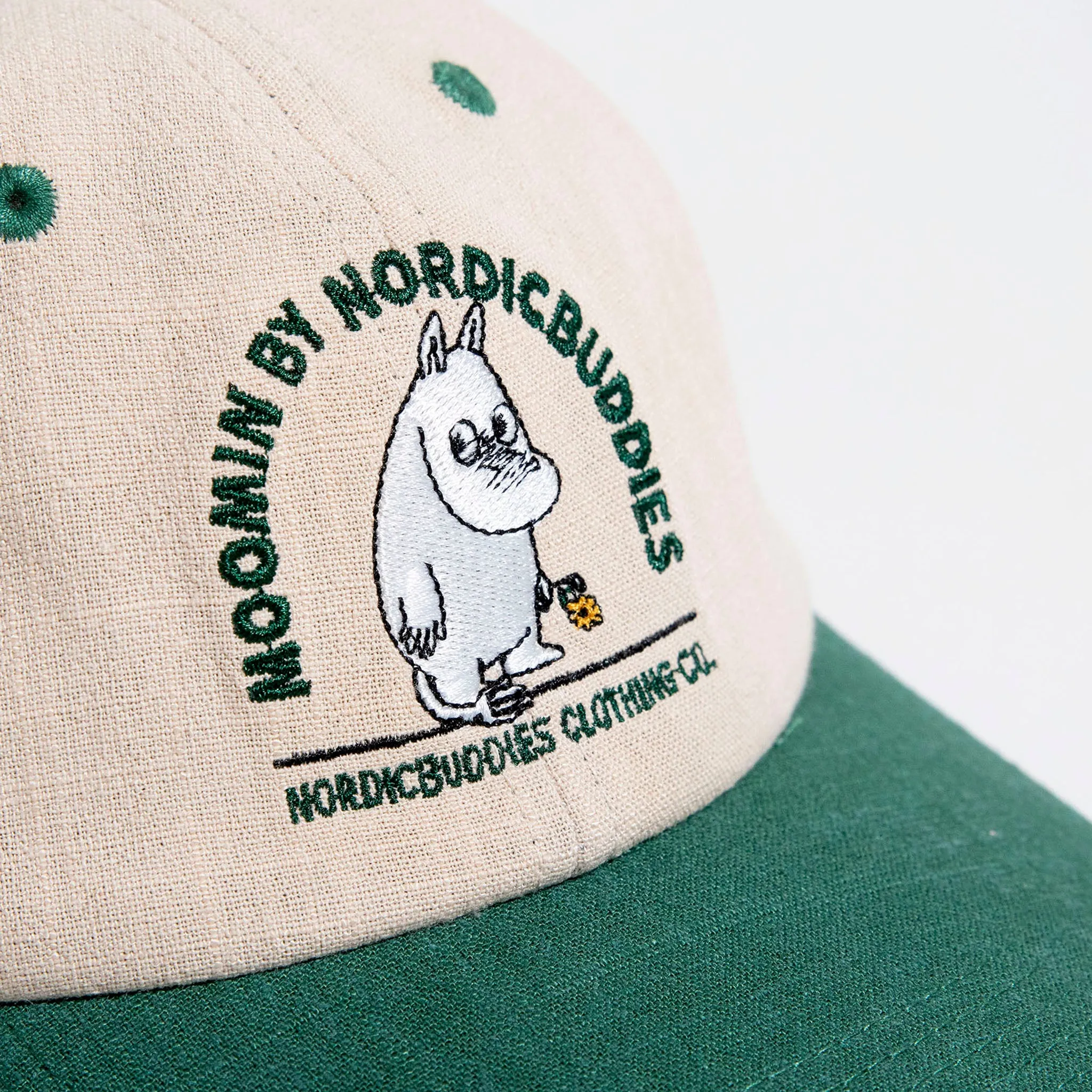 Moomintroll's Flower Adult Cap