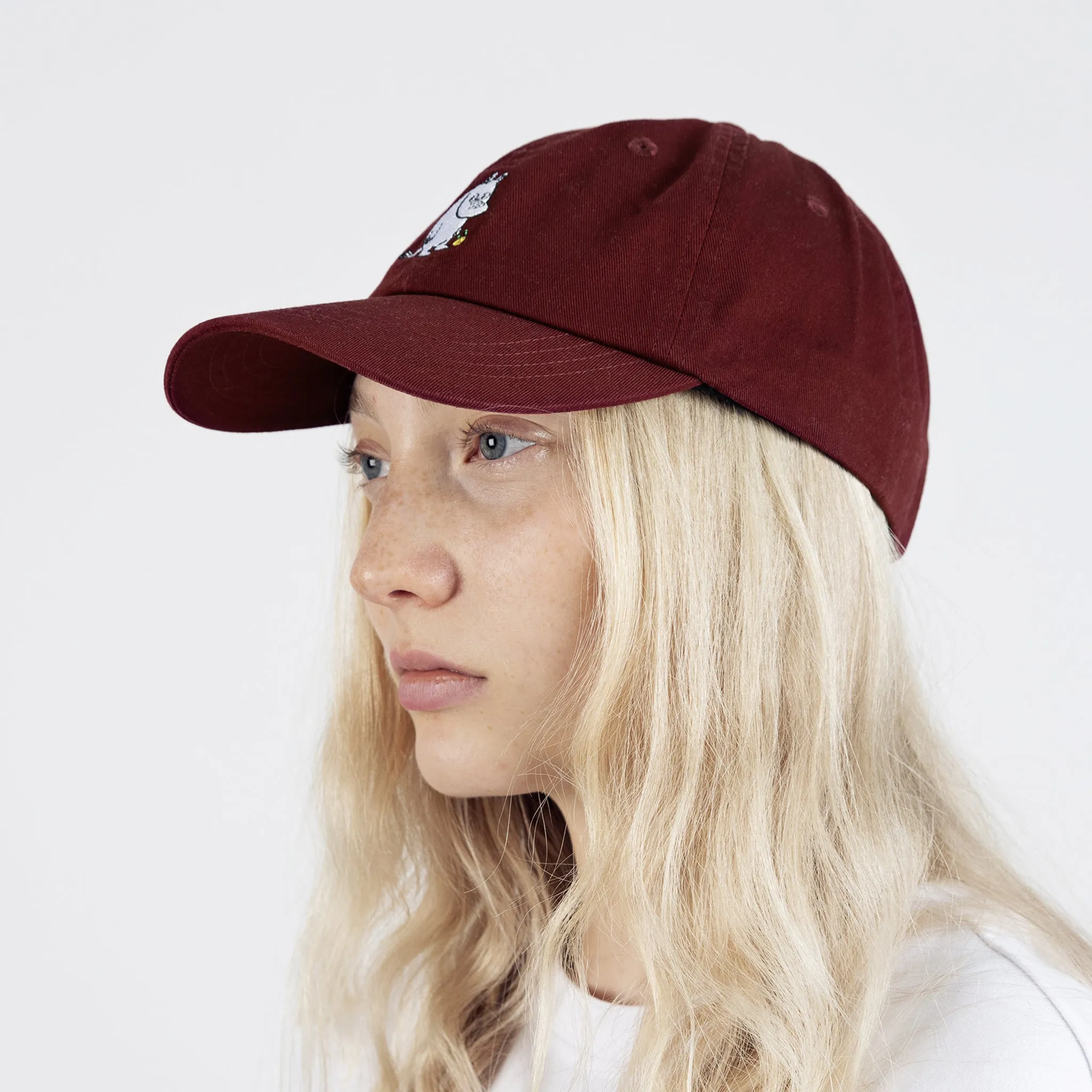 Moomintroll's Flower Adult Cap