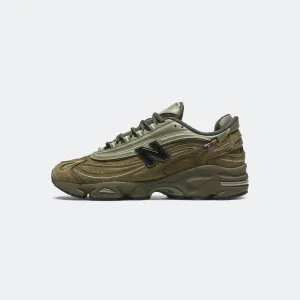 New Balance Kleidung M1000NBU