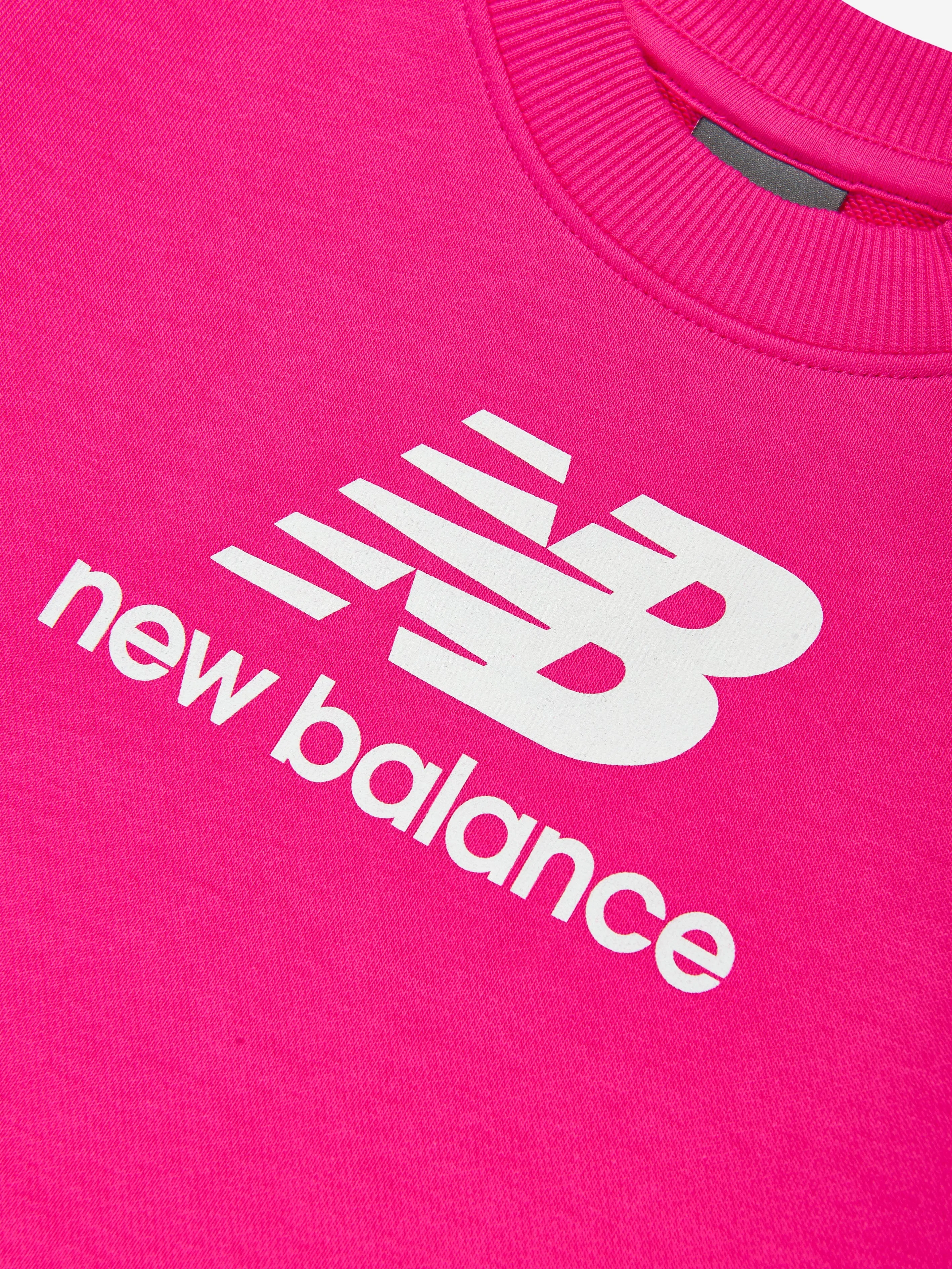 New Balance Mädchen French Terry Sweatshirt mit gestapeltem Logo in Rosa