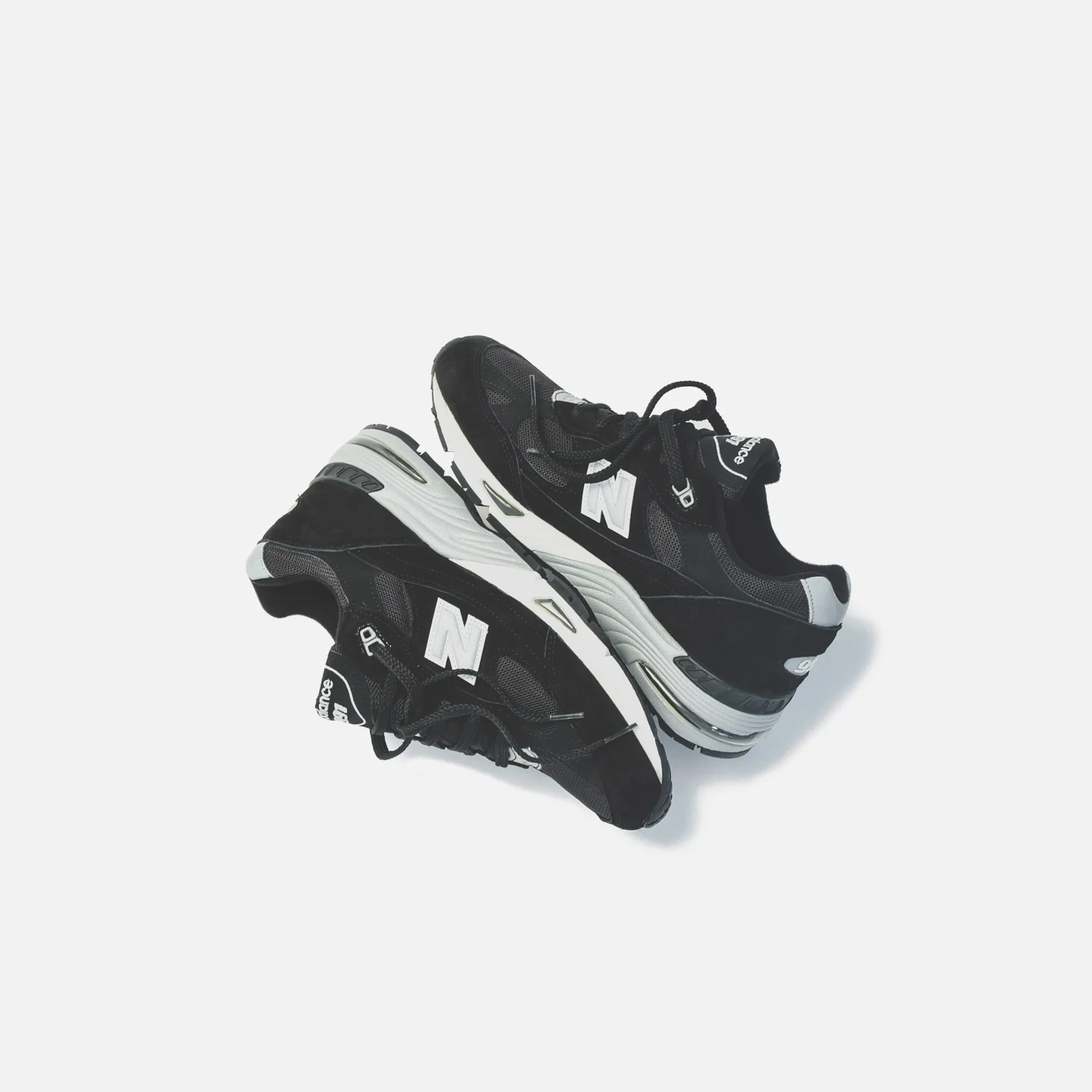 New Balance Made in UK 991 - Schwarz / Weiß