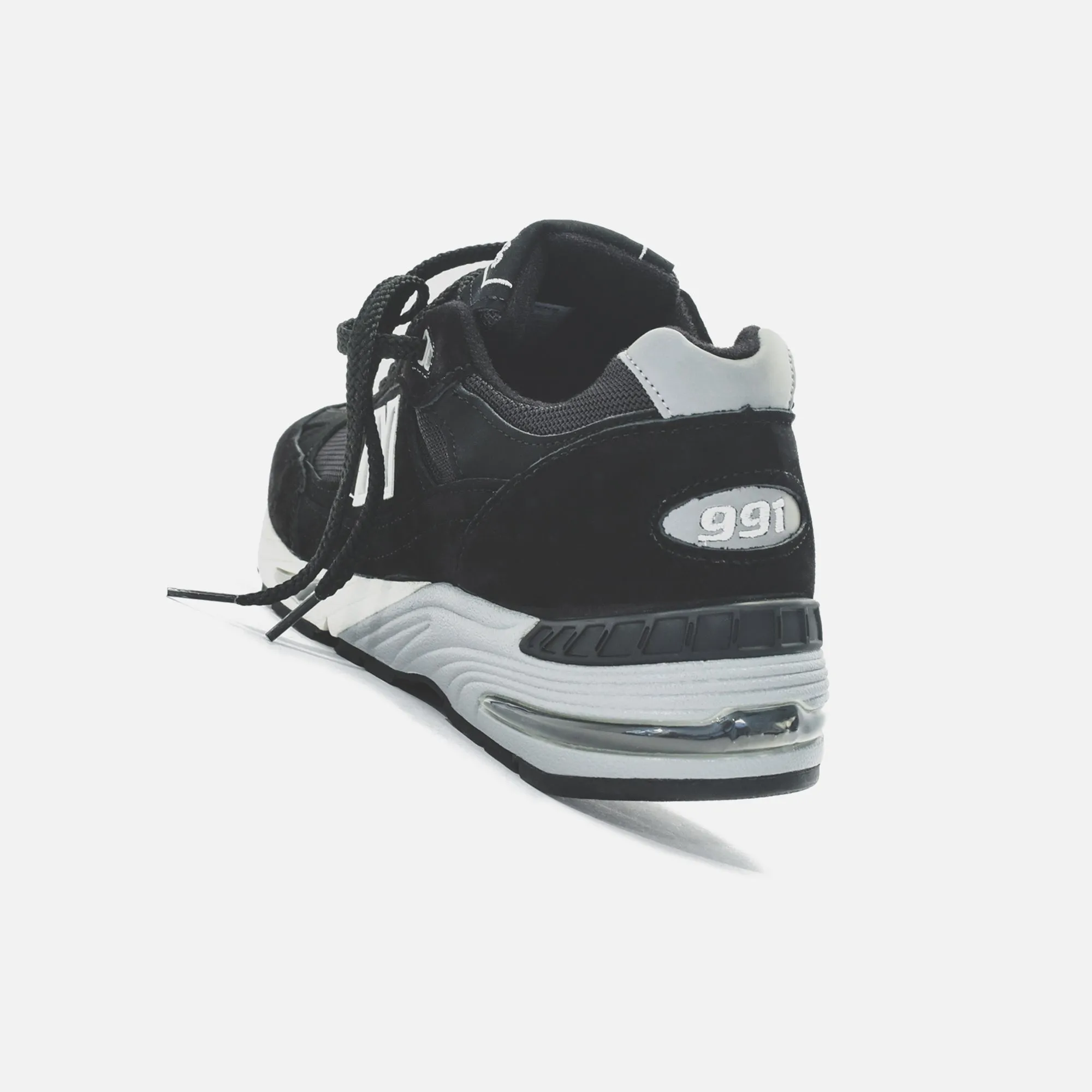 New Balance Made in UK 991 - Schwarz / Weiß