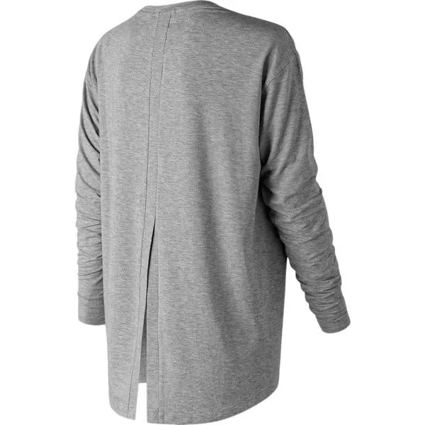 New Balance Damen Studio Relaxed Langarm