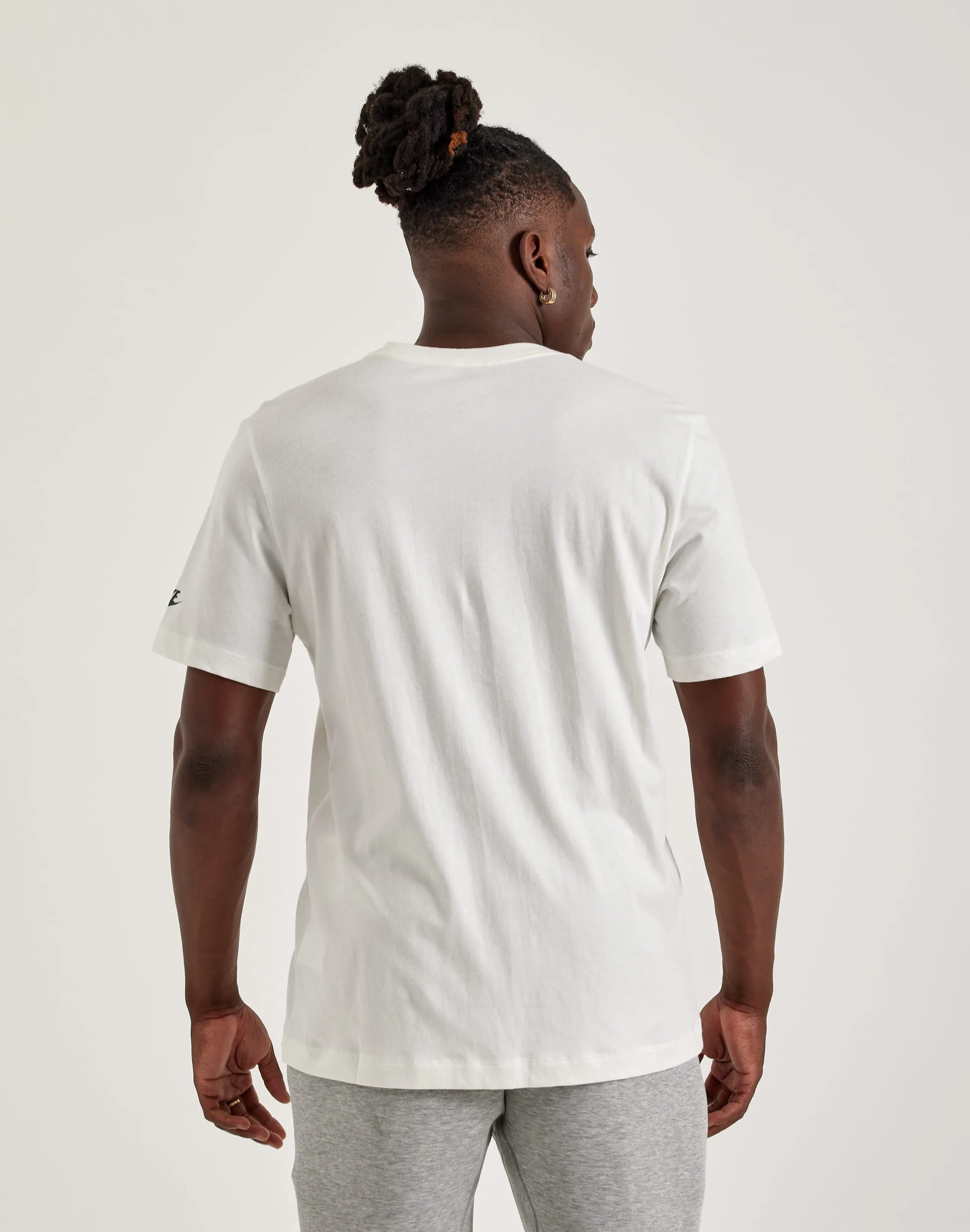 Nike Club T-Shirt