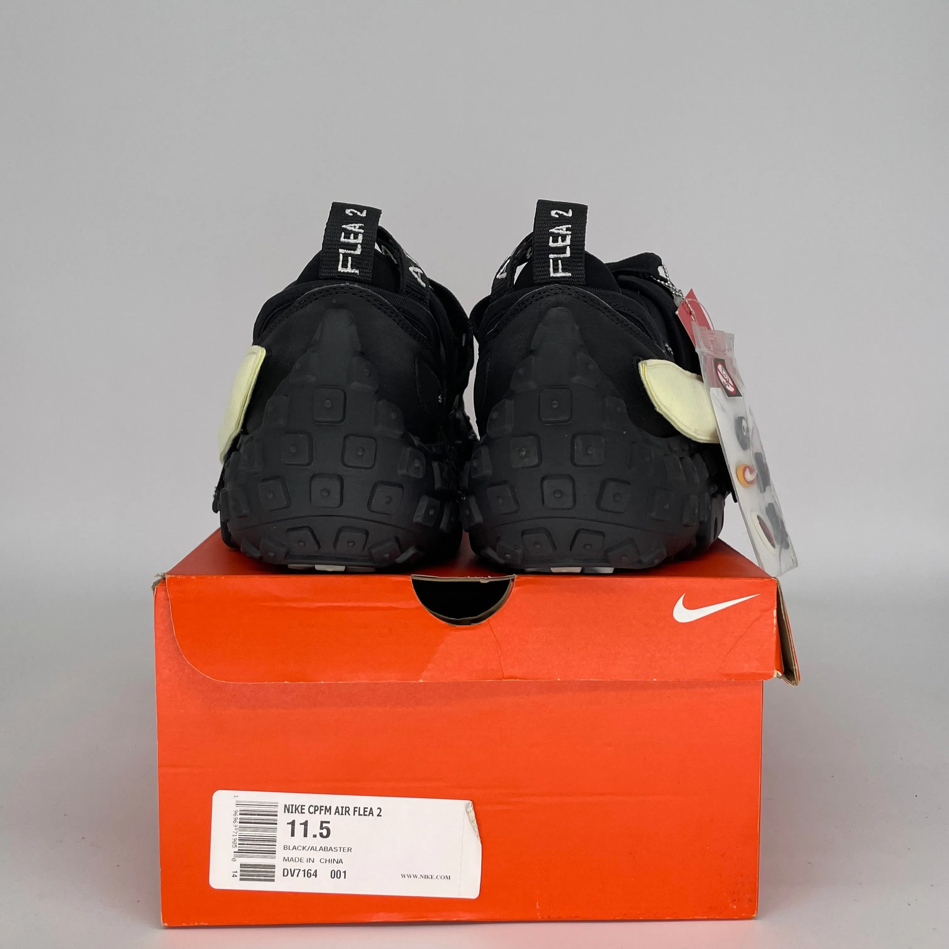 NIKE CPFM AIR FLEA 2 SCHWARZ ALABASTER GRÖSSE 11.5 DV7164-001