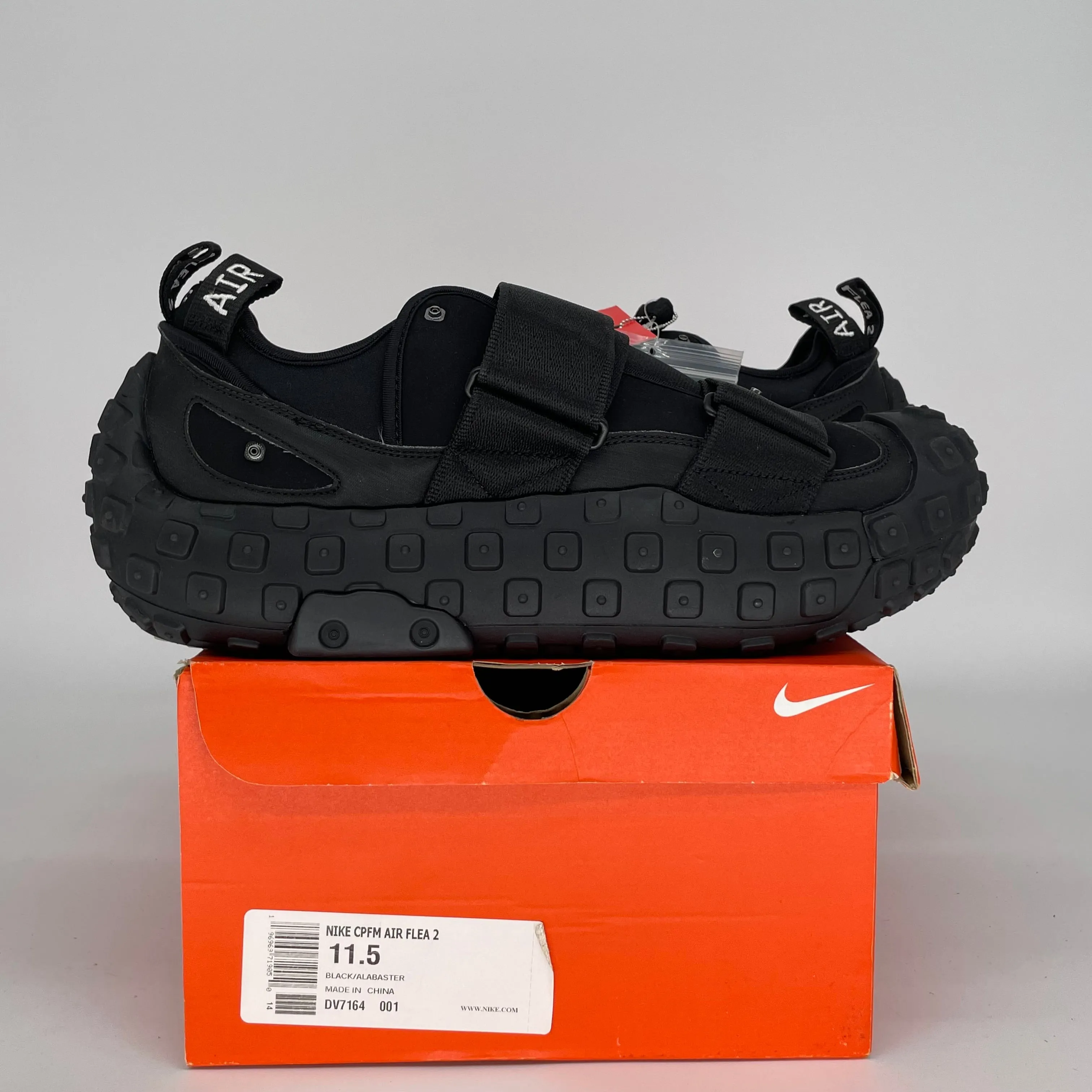 NIKE CPFM AIR FLEA 2 SCHWARZ ALABASTER GRÖSSE 11.5 DV7164-001