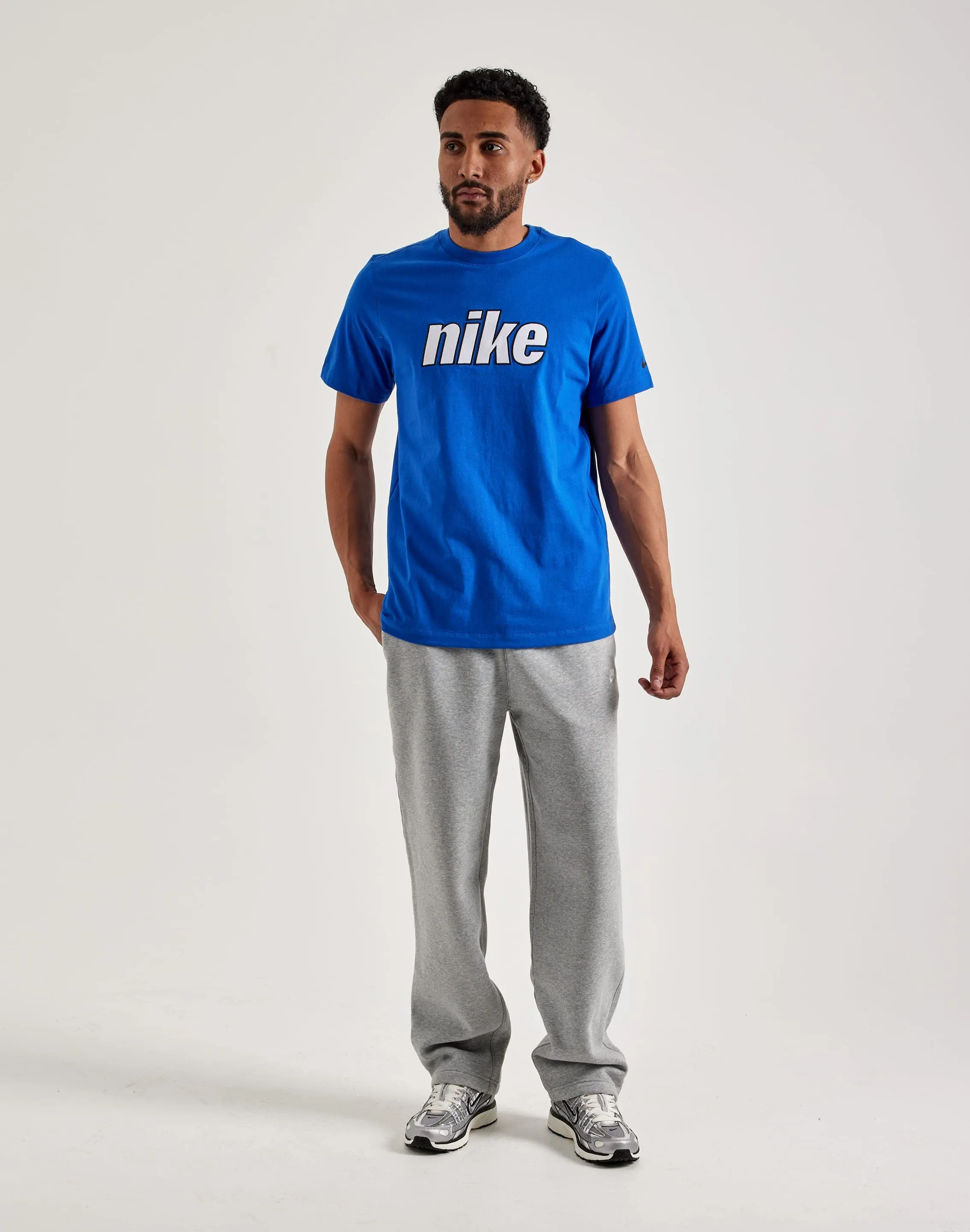 Nike Besticktes Logo T-Shirt