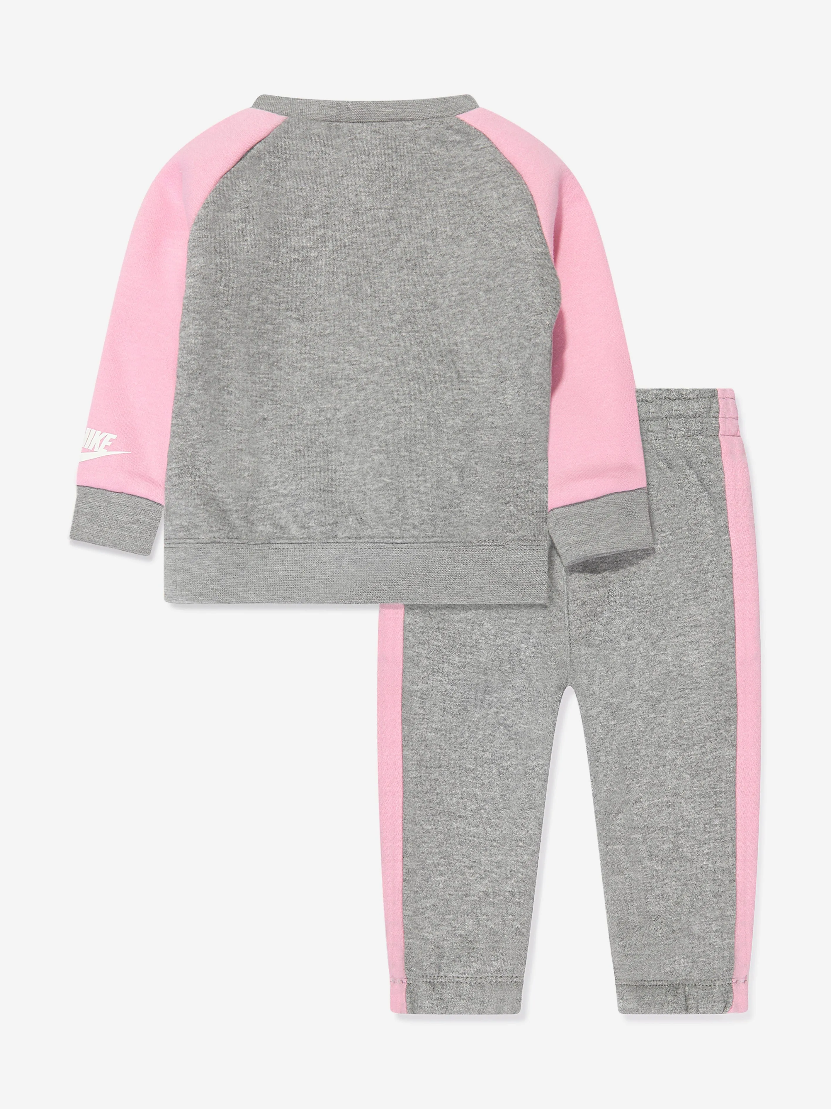Nike Girls Oversized Futura Crew Tracksuit in Grau