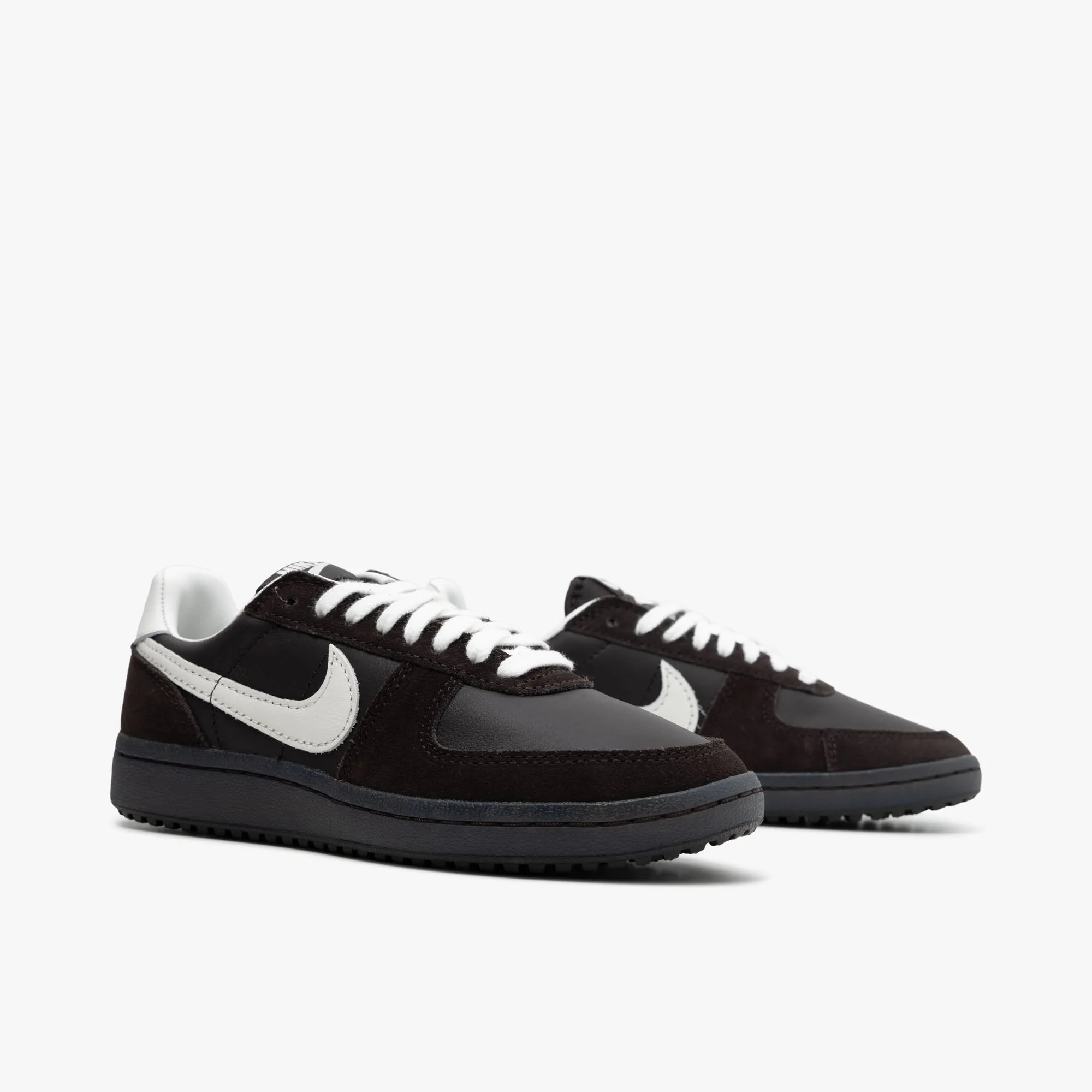 Nike Women's Field General 82 Samtbraun / Segeltuch