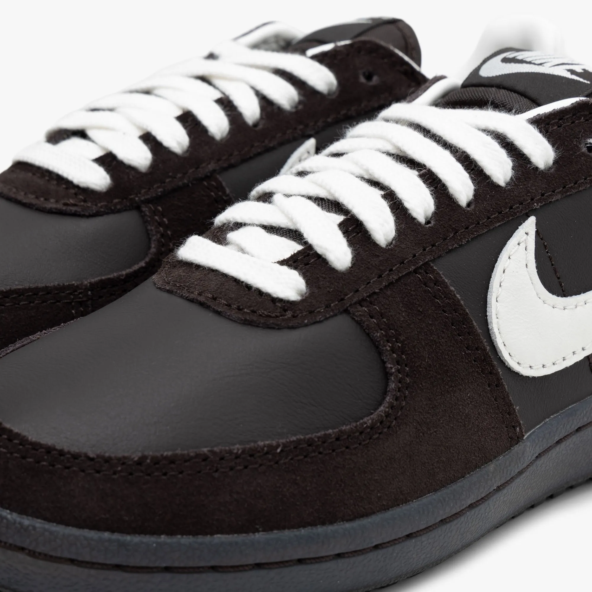 Nike Women's Field General 82 Samtbraun / Segeltuch