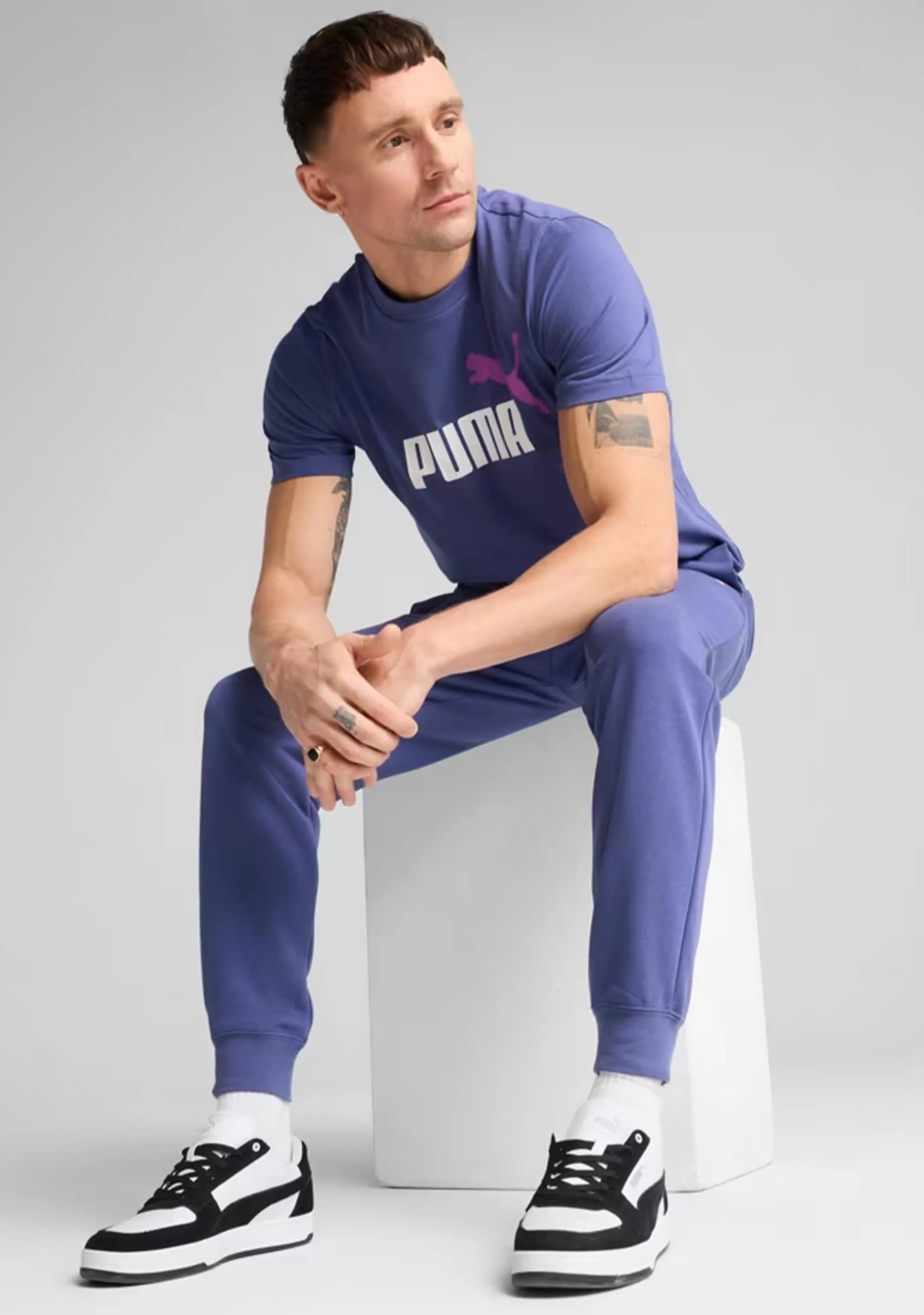 Puma Herren ESS 2 Farbnummer 1 Logo T-Shirt