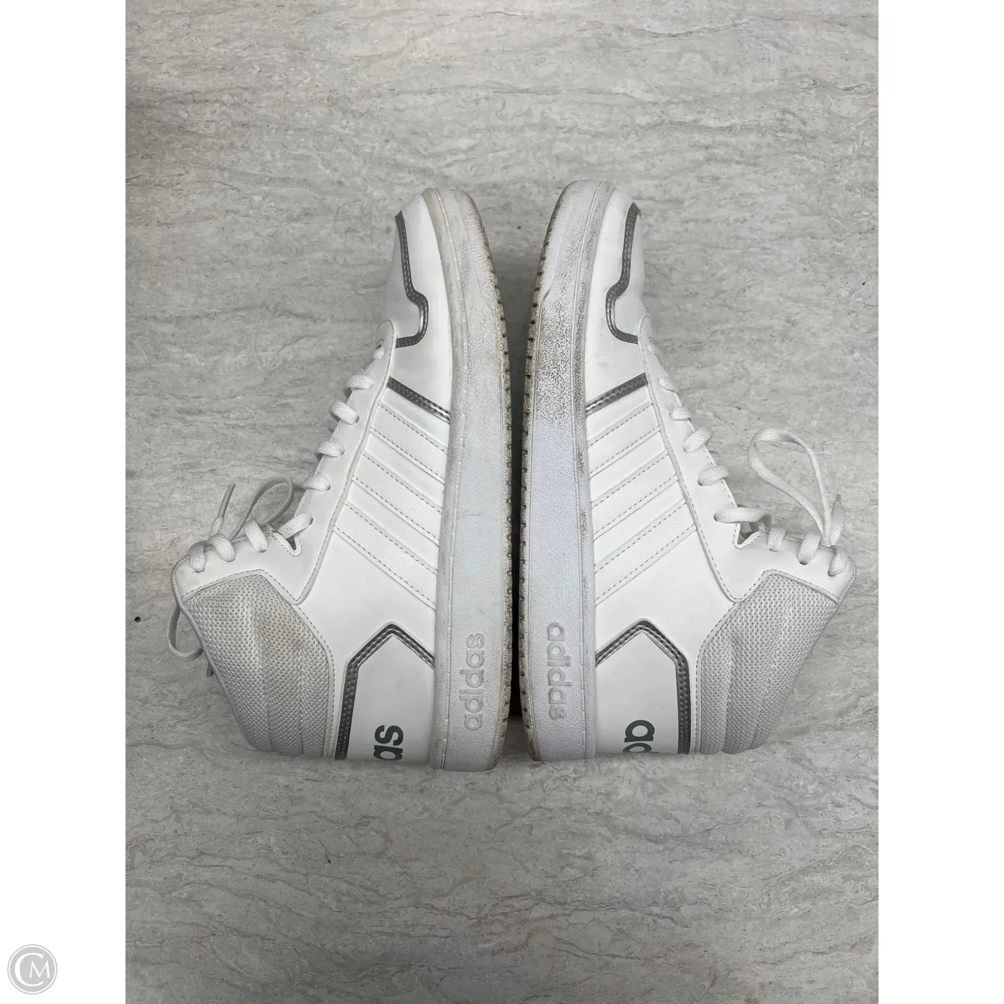 Weiße Sneakers von Adidas in Größe: 9